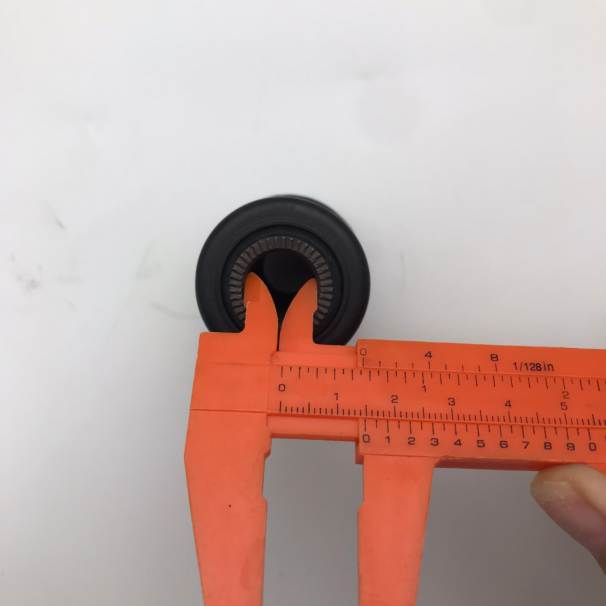 (1ตัว) บู๊ชปีกนก TOYOTA ตัวล่าง ตัวเล็ก EE100 / AE101 ตัว ล่าง โตโยต้า / LOWER / SMALL ARM BUSHING ยี่ห้อ RBI / เบอร์ 48654-12070 / T2430WS