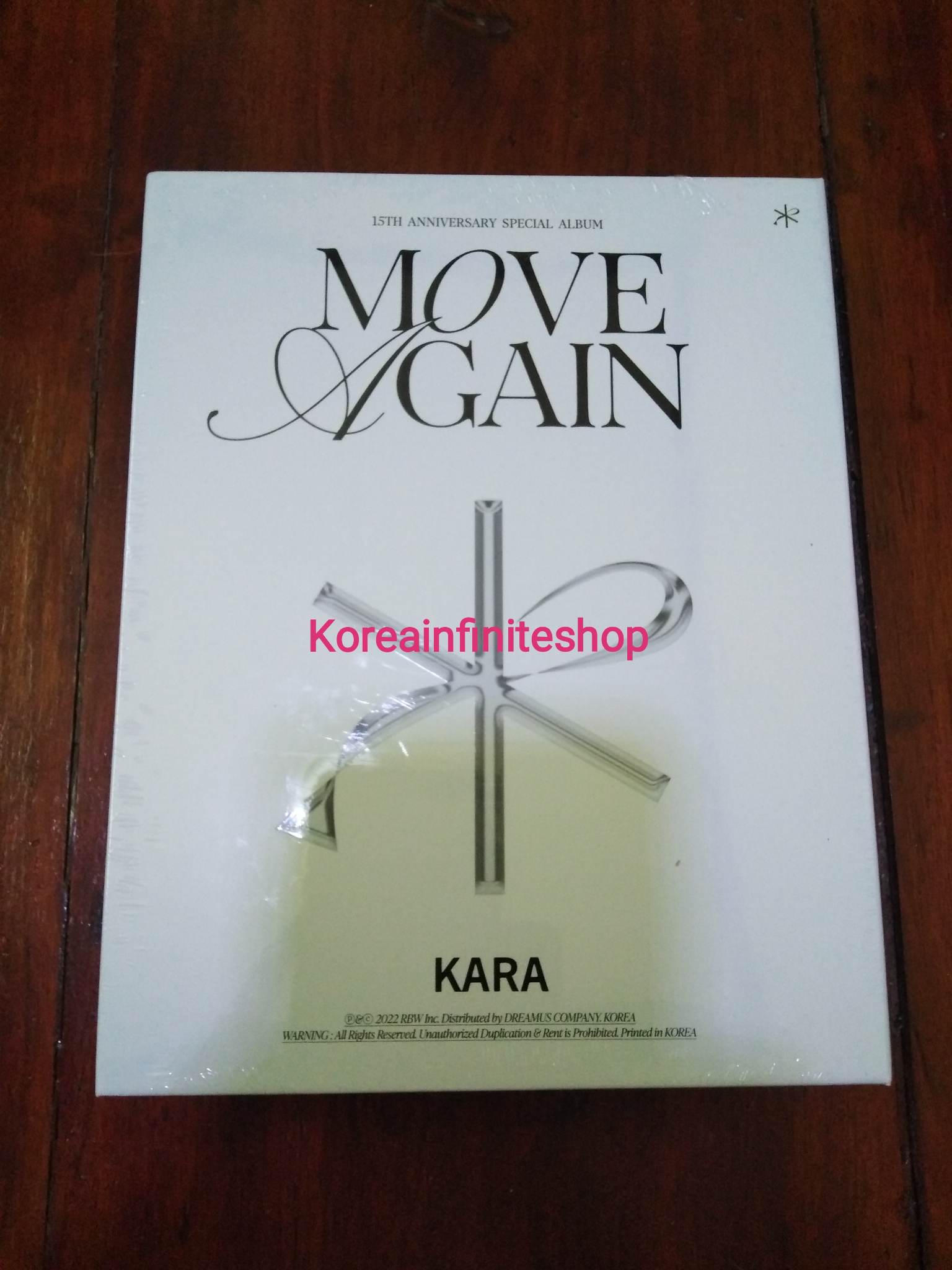 ( พร้อมส่ง ) KARA 15th Anniversary Special Album Move Again * ไม่มี Poster *