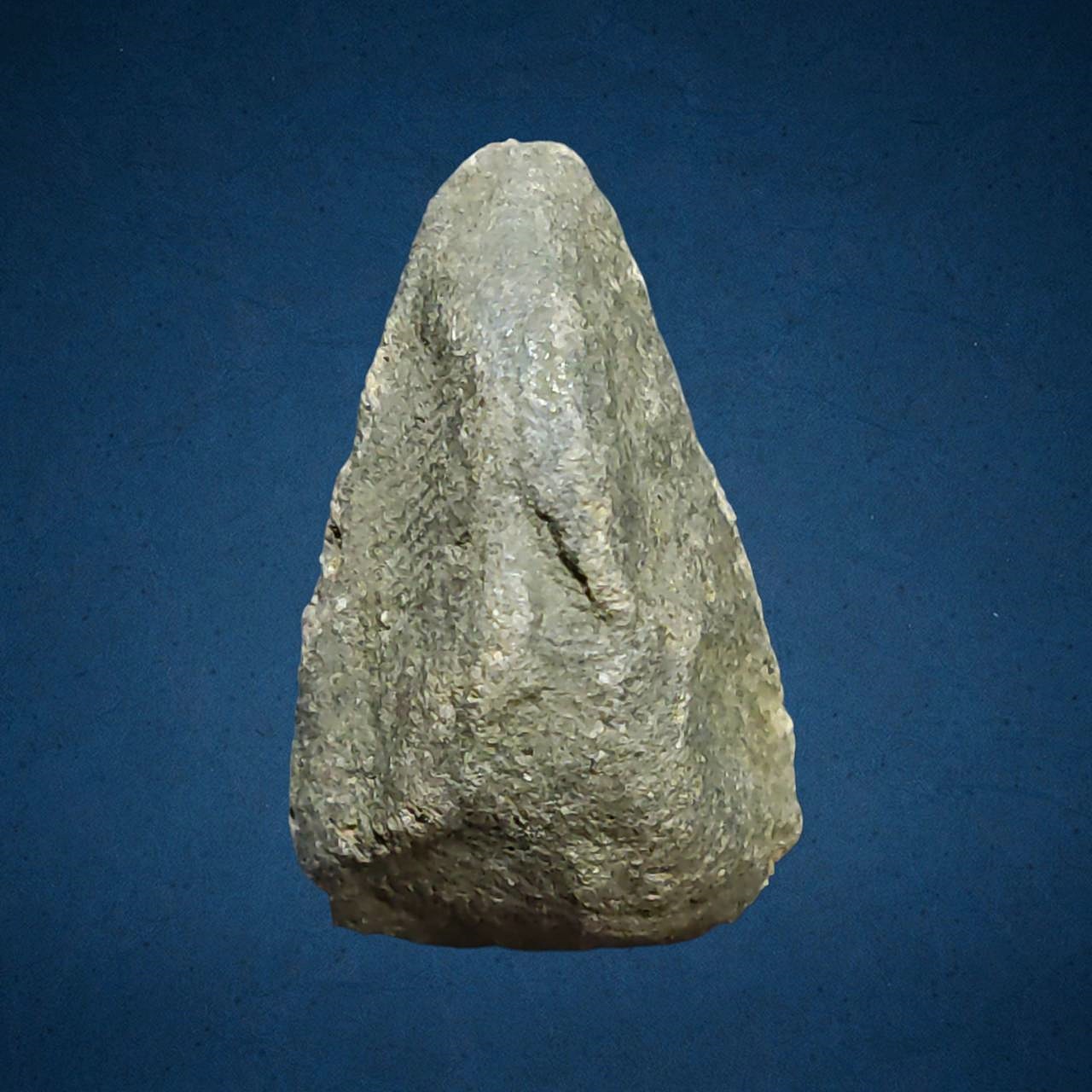 พระนางเม็ดบัว (เม็ดน้อยหน่า) เนื้อดิน กรุวัดพระแก้ว กำแพงเพชร