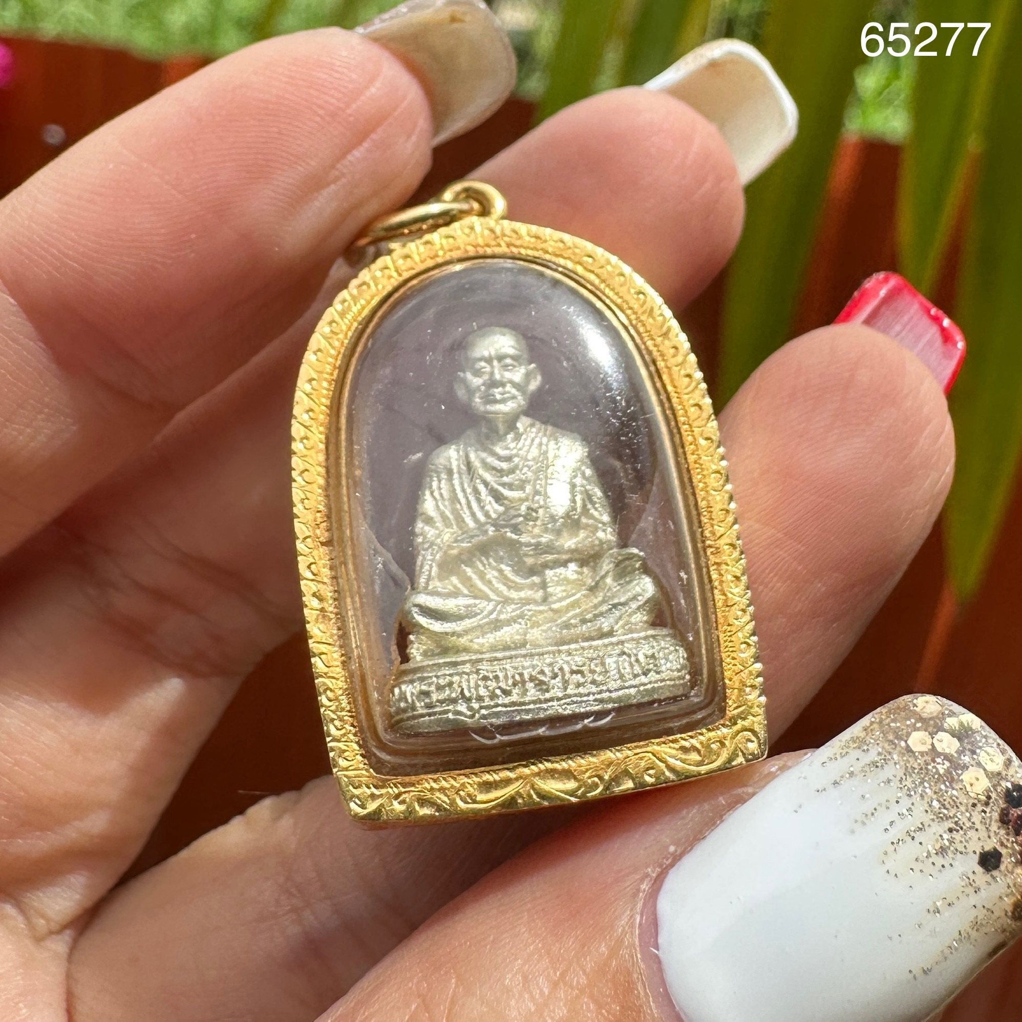 รหัส 65277 พระสมเด็จพุฒาจารย์โต วัดระฆัง ปี 2533 รุ่นอนุสรณ์ 118 ปี เนื้อเงิน เลี่ยมทอง90 นน. 15.88 g