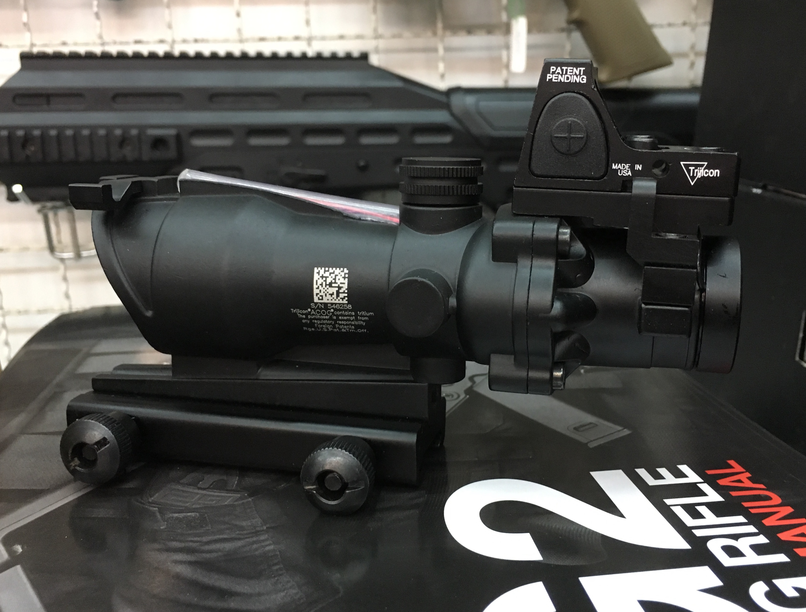 Acog 4x32 Mini Dot Auto