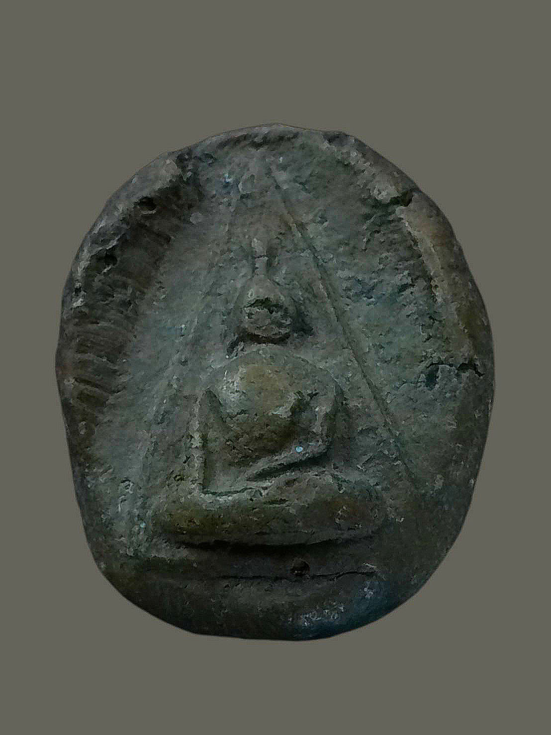 พระเนื้อดิน พิมพ์พุงป่อง หลังนางพญา