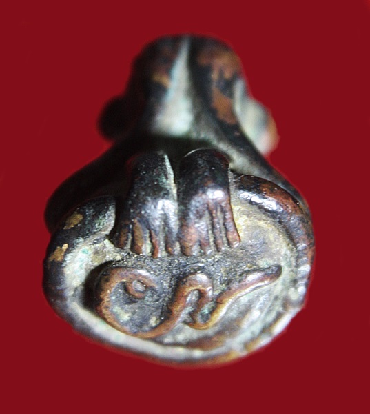 พระปิดทวารพิมพ์เกลอเดี่ยว สายใต้