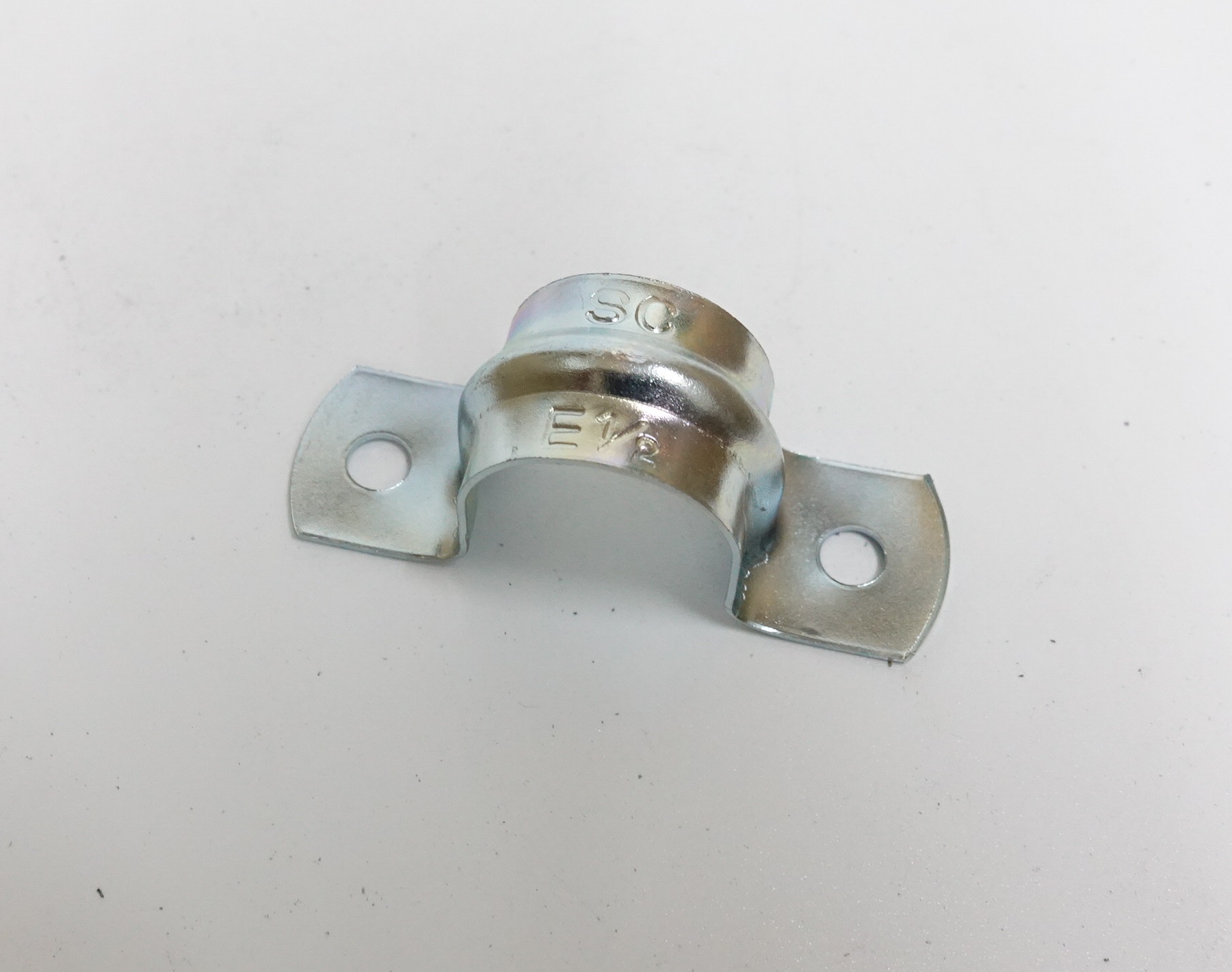 แคล้มจับท่อ EMT