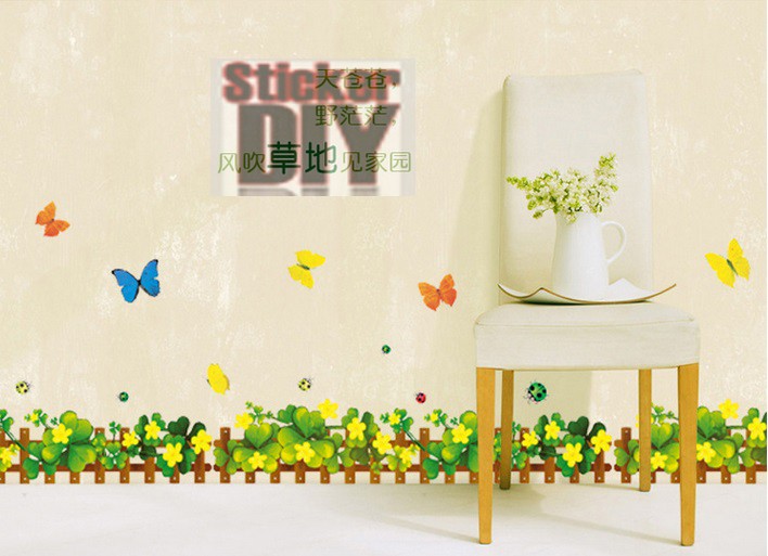 Transparent Wall Sticker สติ๊กเกอร์ติดผนัง แต่งขอบรั้วดอกไม้เต่าทองกะผีเสื้อ สีเหลือง (กว้าง180cm.xสูง50cm.)