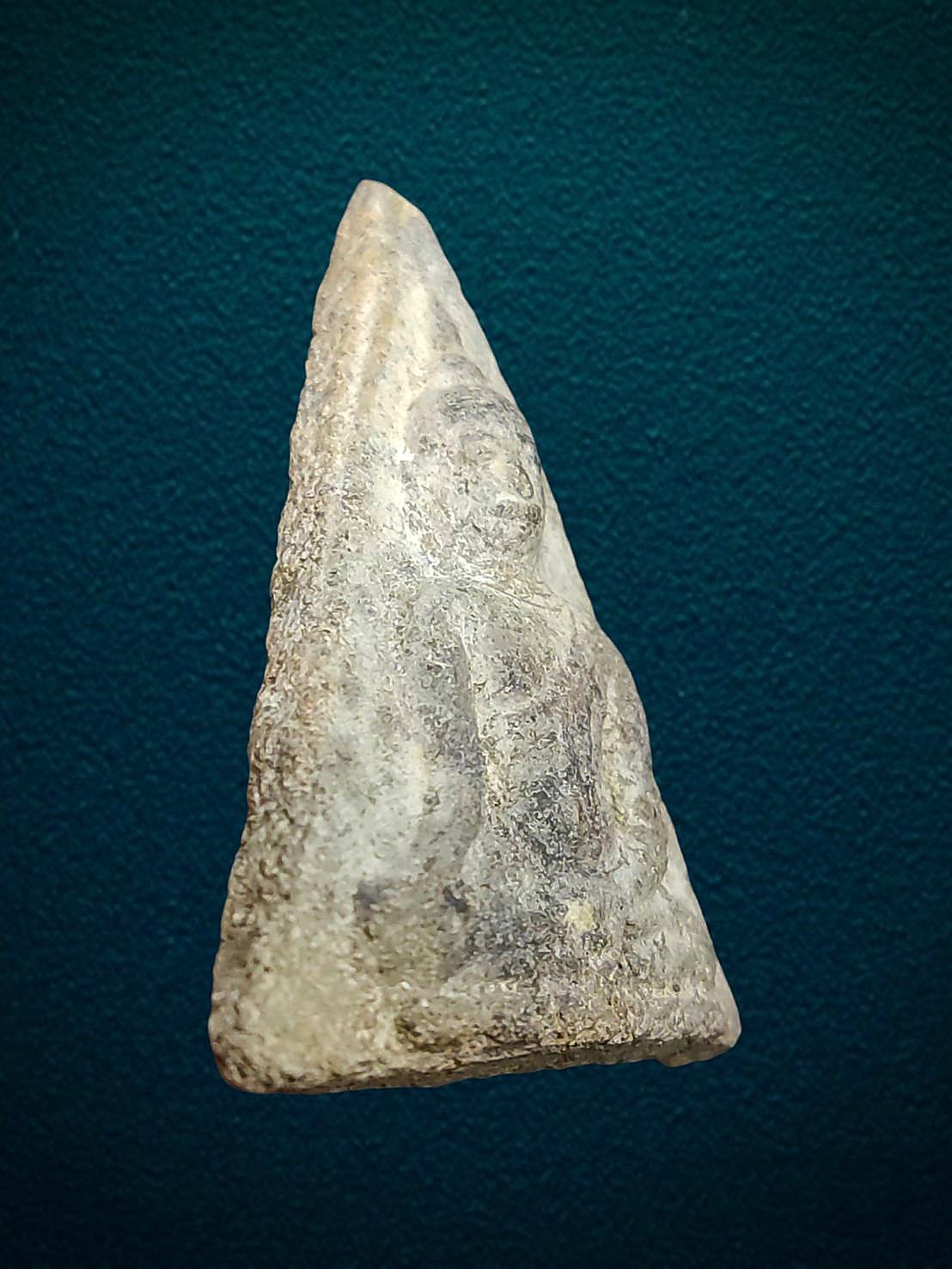 พระนางพญาเสน่ห์จันทน์ กรุต้นจันทร์ สุโขทัย