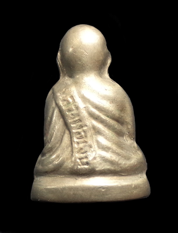 หลวงพ่อเงิน วัดบางคลาน จ.พิจิตร เนื้ออัลปาก้า