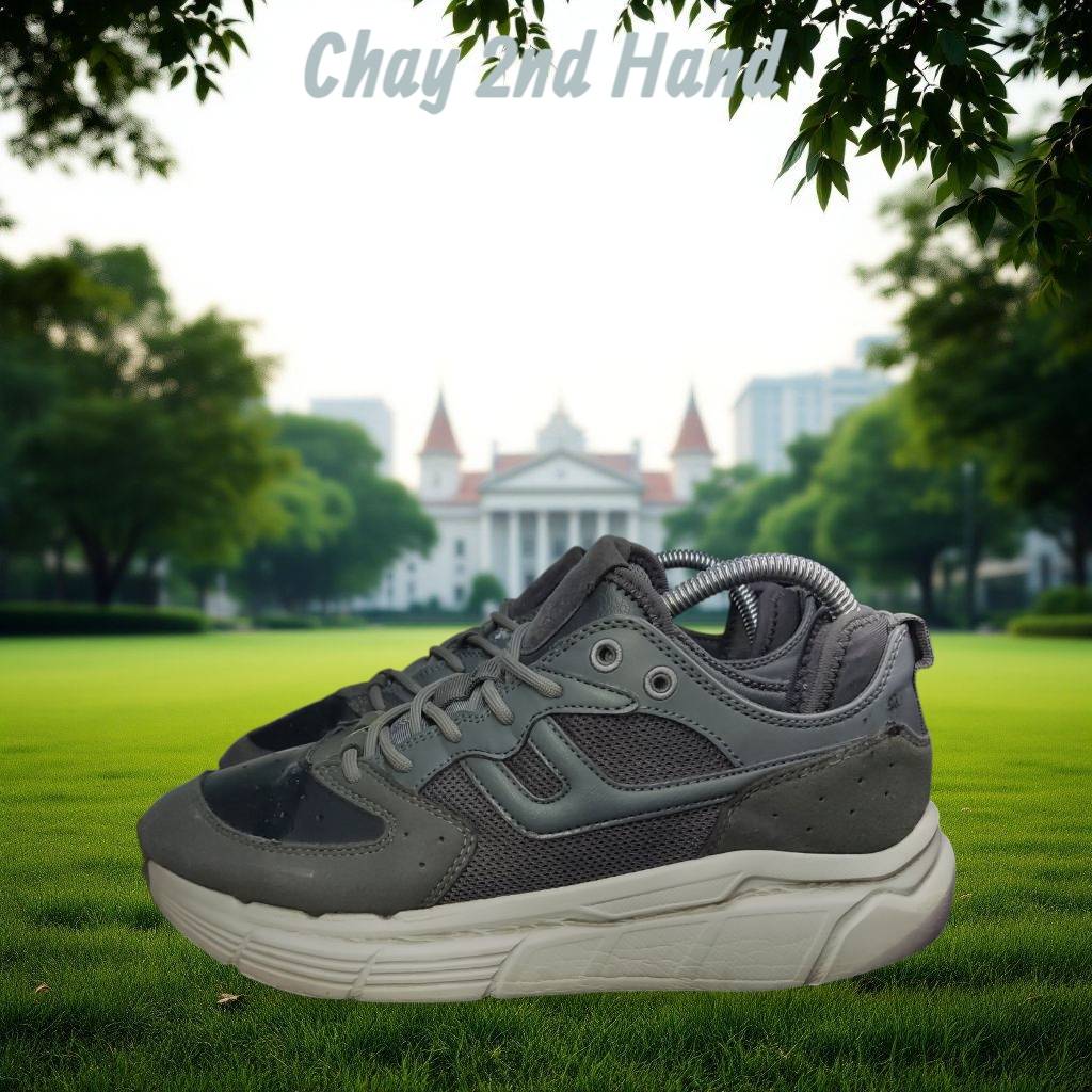 รองเท้ามือสอง SIZE#39 ยาว24ซม. แบรนด์ดัง สภาพสวย ตรงปก SH39A49N503