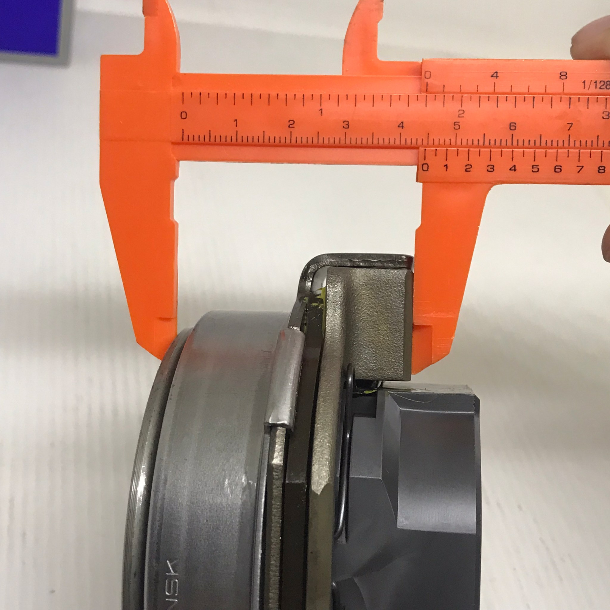 ลูกปืนคลัทช์ ISUZU NPR130 / NQR150 / NQR175 อีซูซุ เอ็นพีอาร์ เอ็นคิวอาร์ เบอร์ 81TKL4801 ยี่ห้อ NSK (MADE IN JAPAN) (Clutch Bearing)