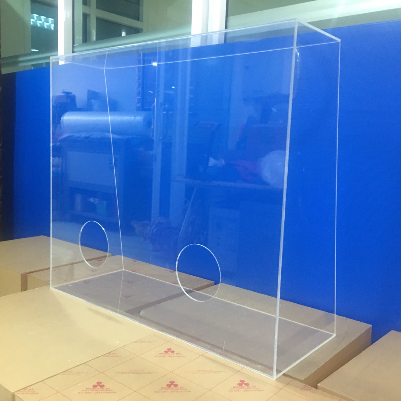 Acrylic Partition040