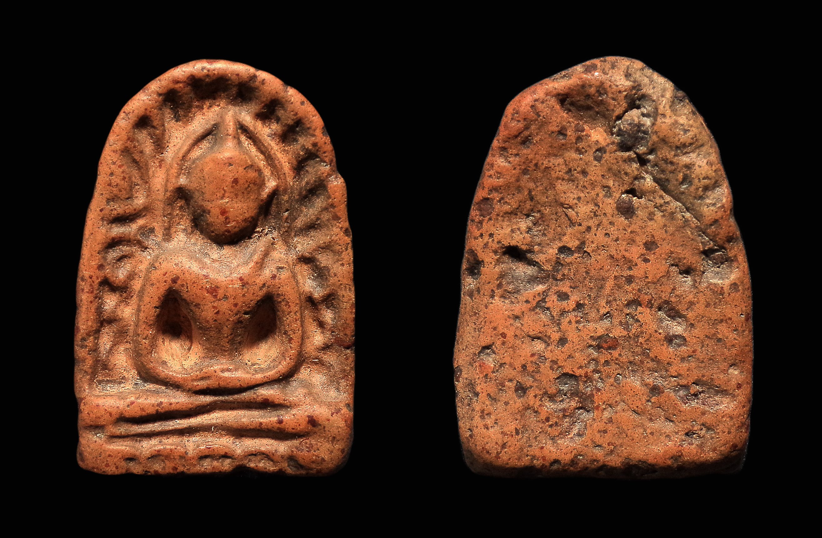 พระกำแพงซุ้มกอ พิมพ์ใหญ่มีลายกนก กรุทุ่งเศรษฐี กำแพงเพชร