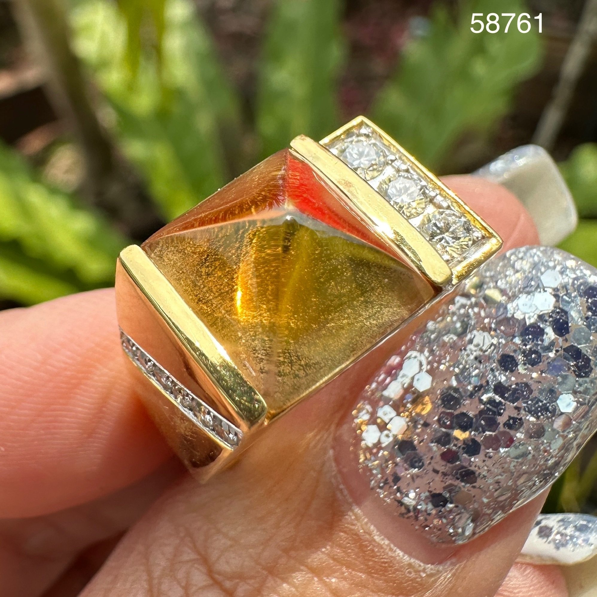 รหัส 58761 แหวน ซิทริน ฝังเพชร 9 เม็ด 0.27 กะรัต ทอง18K งานสวยมาก นน. 9.74 g