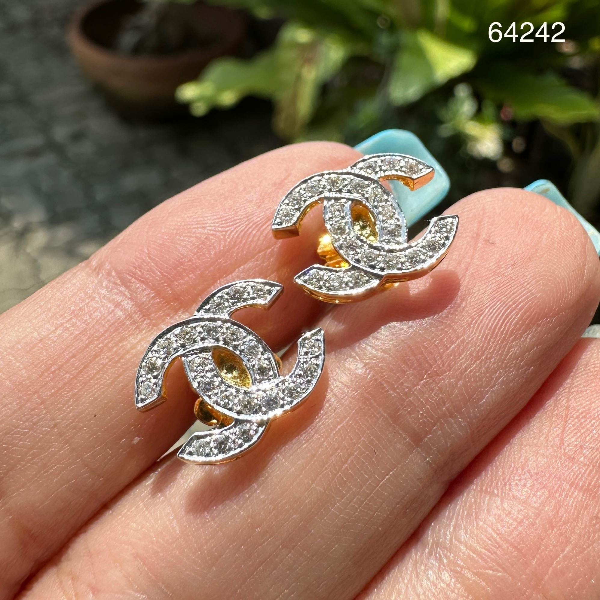 รหัส 64242 ต่างหู เพชร CC เพชร 44 เม็ด 0.50 กะรัต ทอง18K นน. 3.75 g