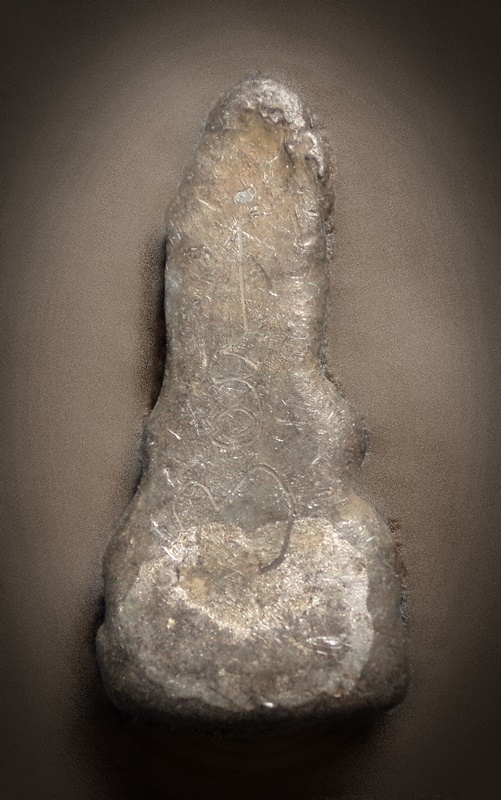 พระปิดตา หัวมวย ครึ่งซีก เนื้อตะกั่ว หลังจาร