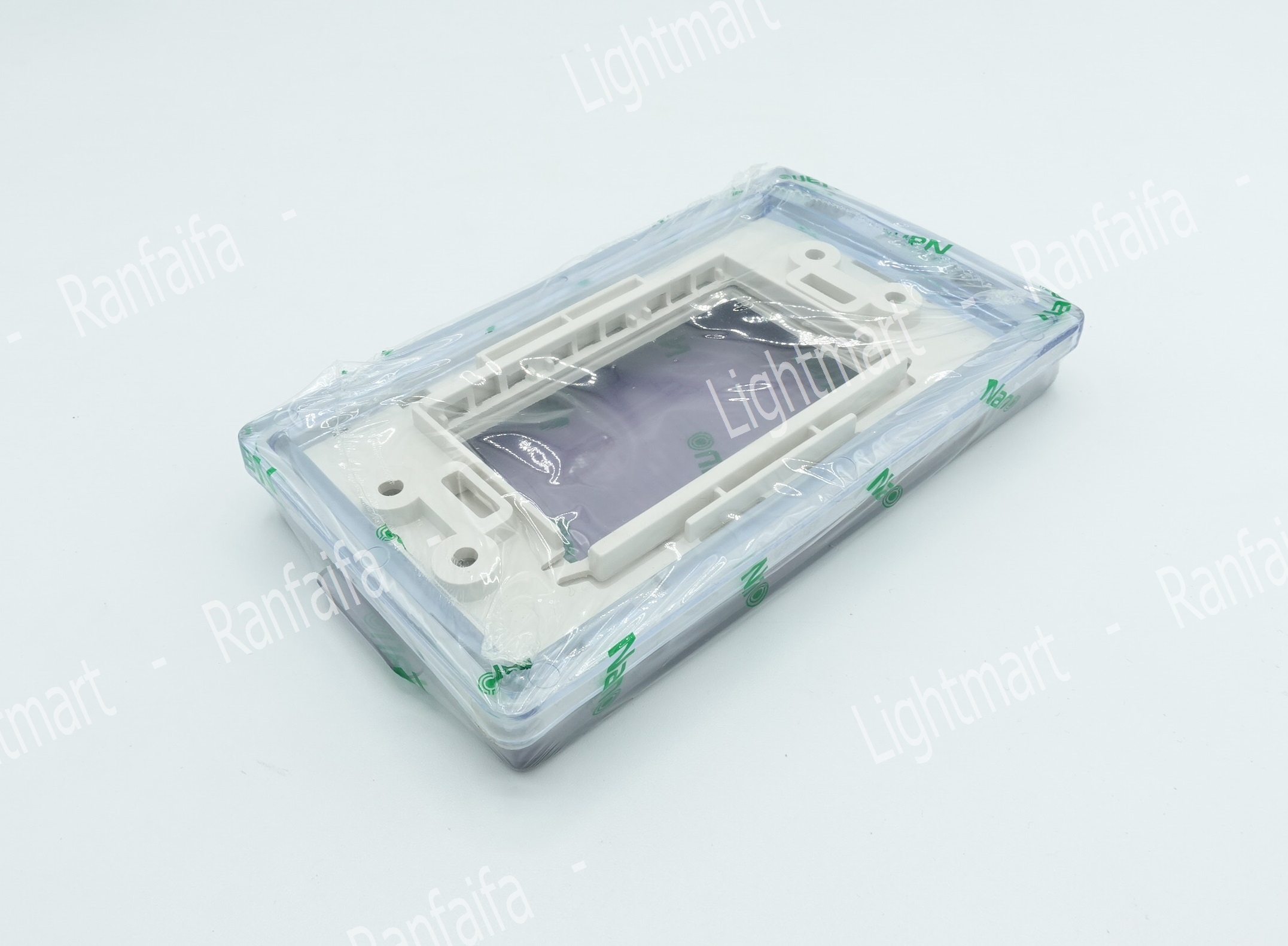 หน้ากากกันน้ำ 3 ช่อง แนวตั้ง ฝาเทาใส NANO