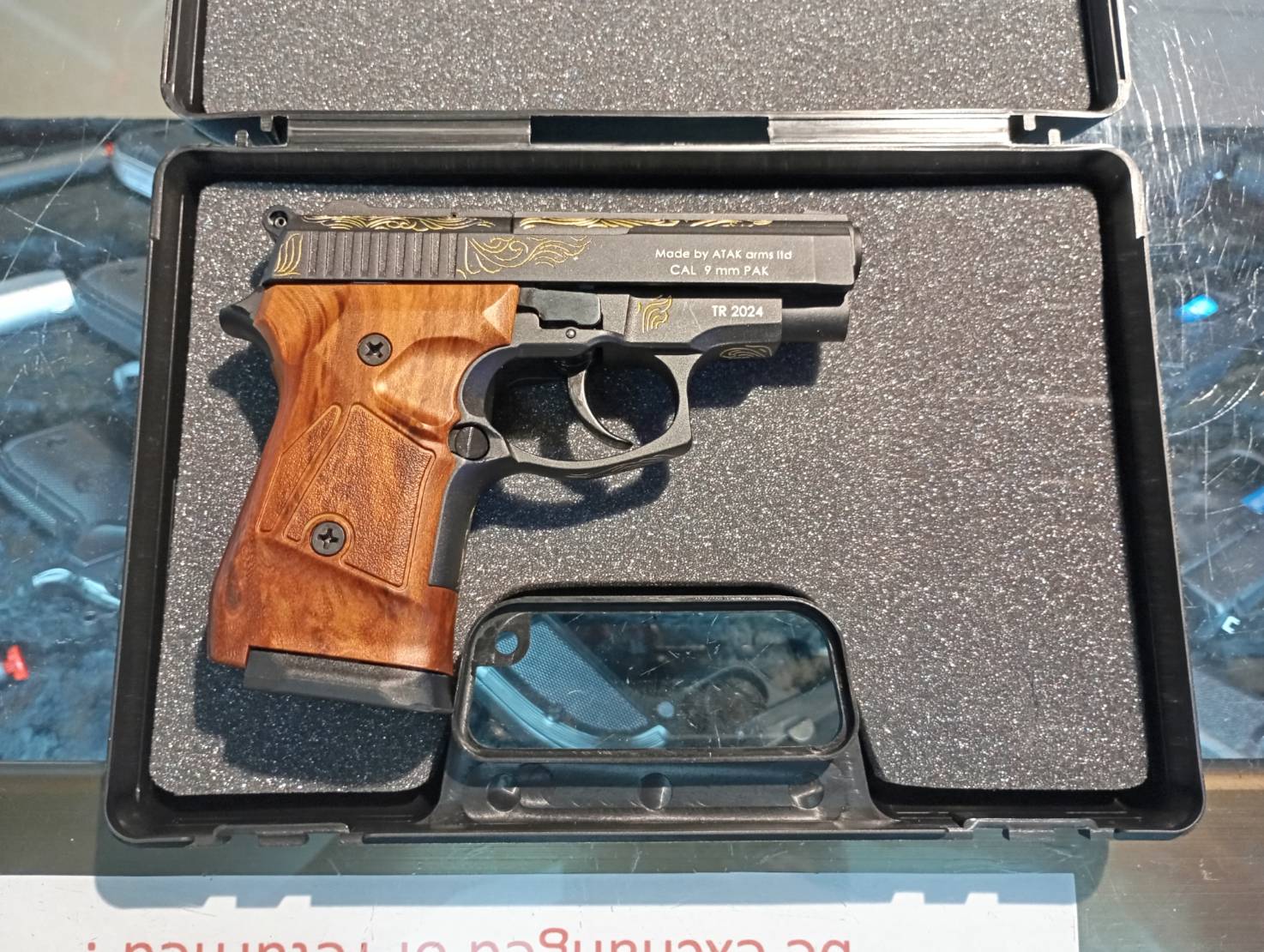 914 auto bk ลายไม้