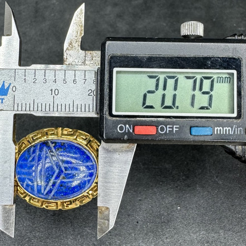 รหัส 55256 แหวน หินลาพิส ฉลุลาย ทอง90 งานเก่า หลุดจำนำ นน. 9.04 g