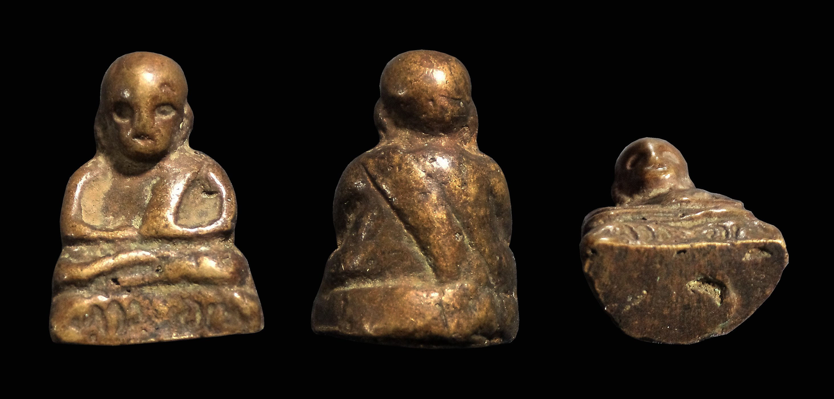 รูปหล่อหลวงพ่อกัน วัดเขาแก้ว จ.นครสวรรค์