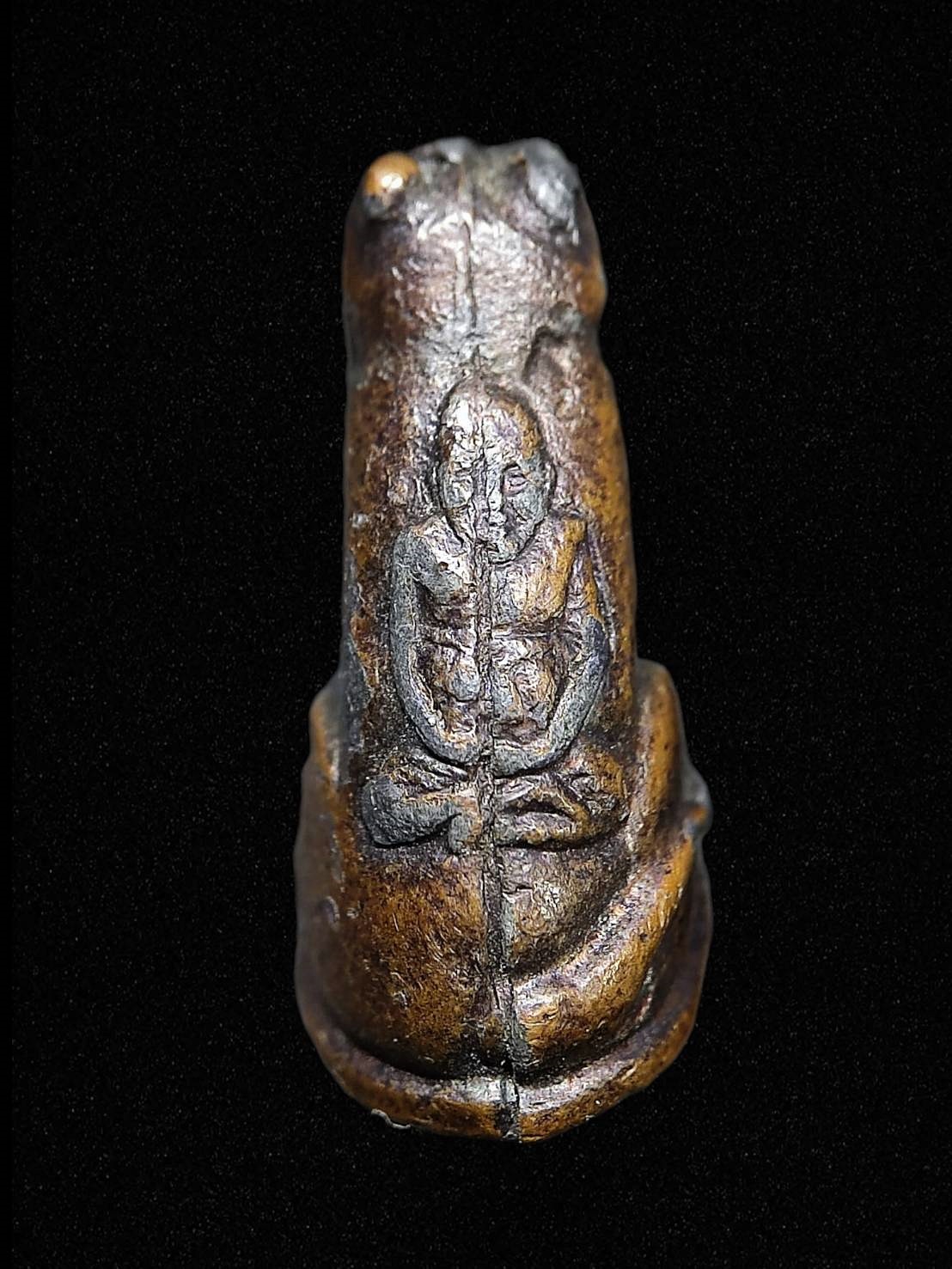 เสือหลวงพ่อปาน วัดมงคลโคธาวาส ( วัดบางเหี้ย ) ต.คลองด่าน อ.บางบ่อ จ.สมุทรปราการ รุ่นฝังลูกนิมิต ปี2517 เนื้อตะกั่ว ชุบทองแดง