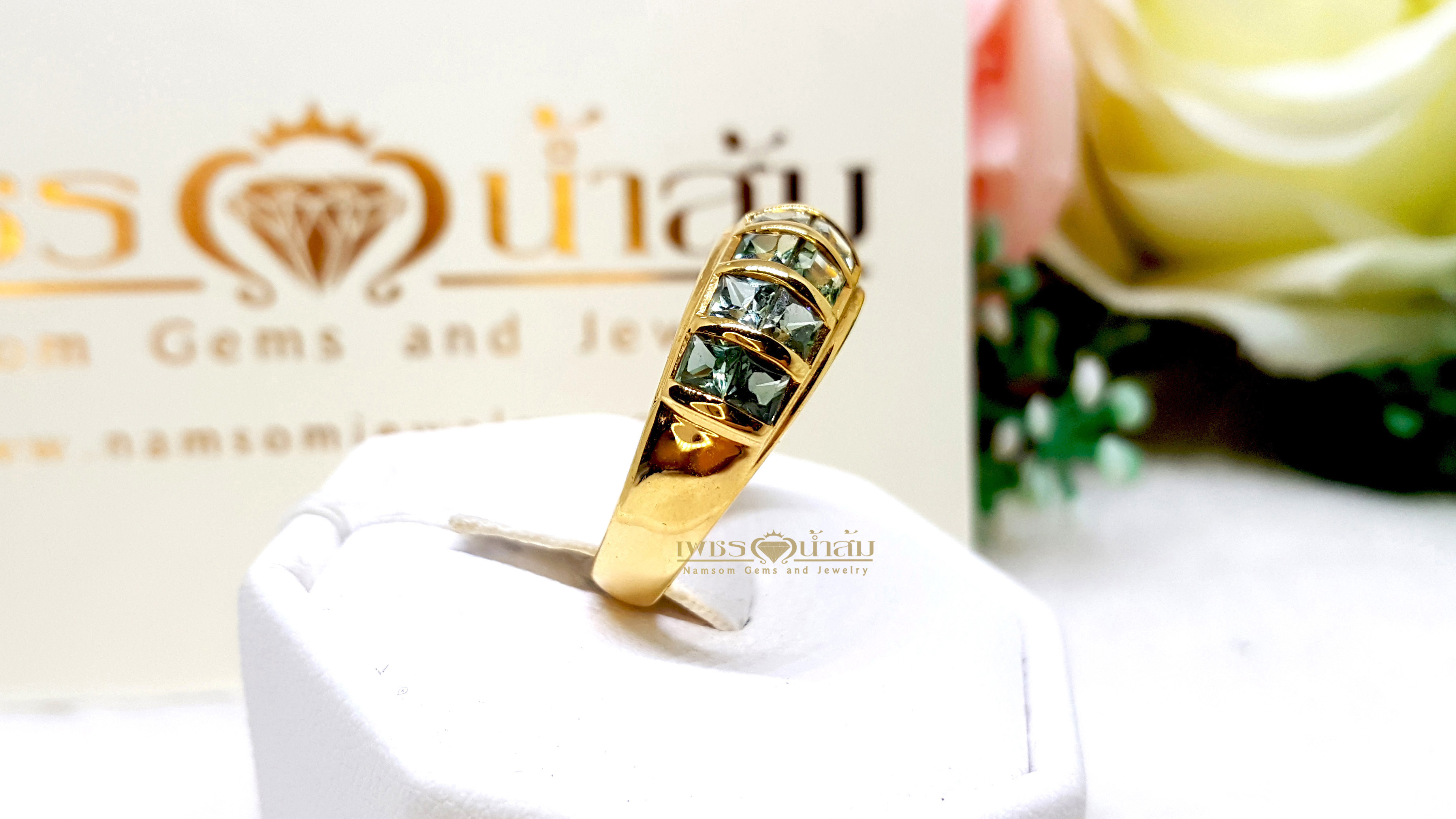 แหวน Blue Sapphire แถววงใหญ่