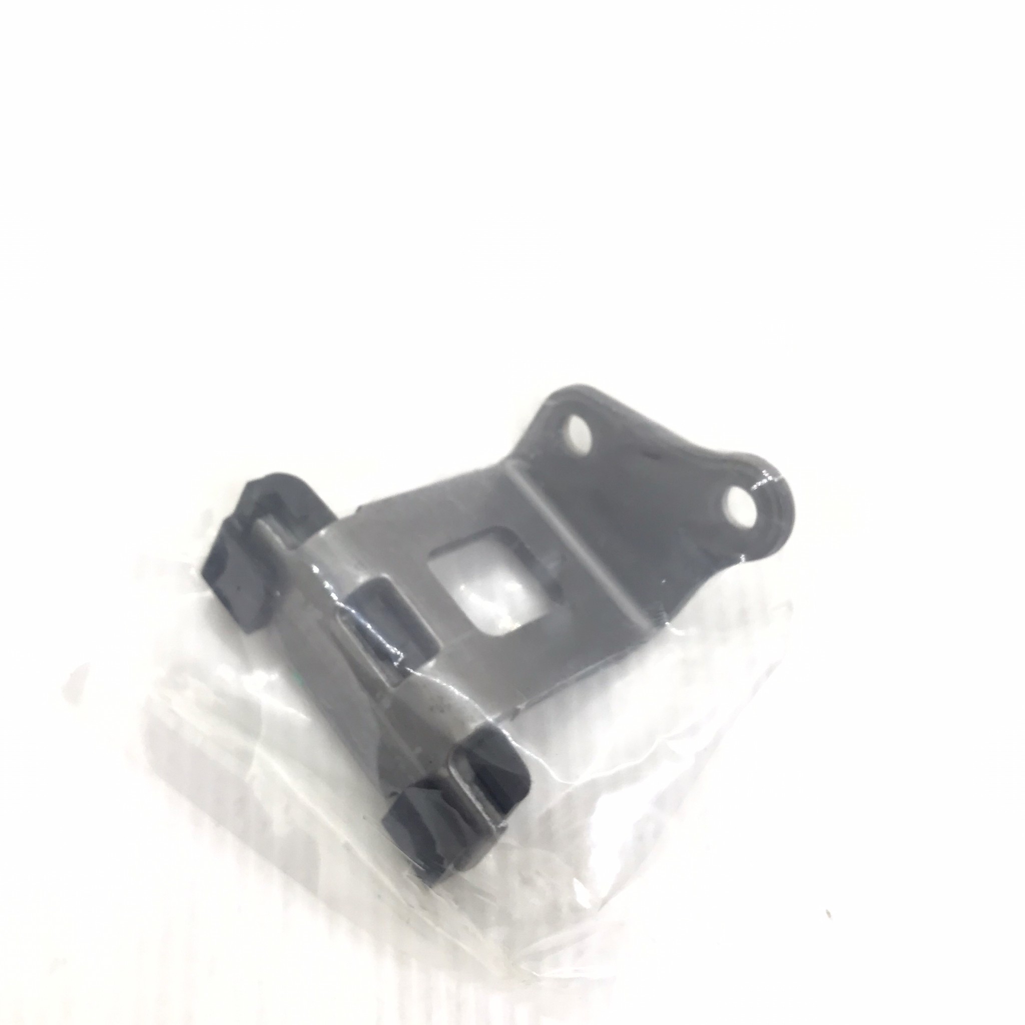 (แท้ศูนย์) ยางรองโซ่ราวลิ้น TOYOTA อันบน INNOVA ปี 2004-2016 ยี่ห้อ TOYOTA โตโยต้า รถตู้เบนซิน / วีโก้ / อินโนว่า / รีโว่ / ฟอร์จูนเนอร์ / 13566-0C020 Damper Chain Vibration