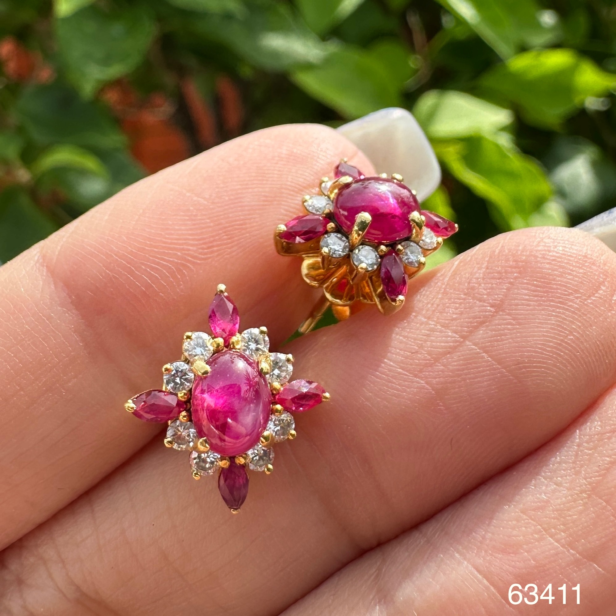 รหัส 63411 ต่างหู ทับทิม พม่า ฝังเพชร 16 เม็ด 0.32 กะรัต ทอง18K นน. 4.75 g