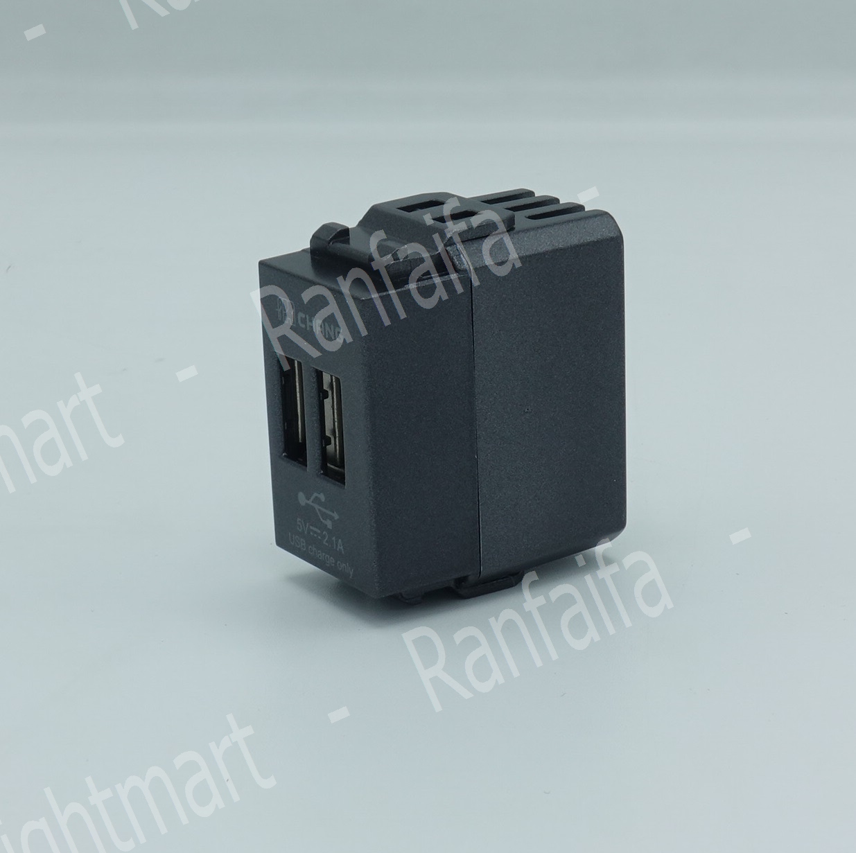 เต้ารับ USB 5V 2.1A (สีดำ) ช้าง