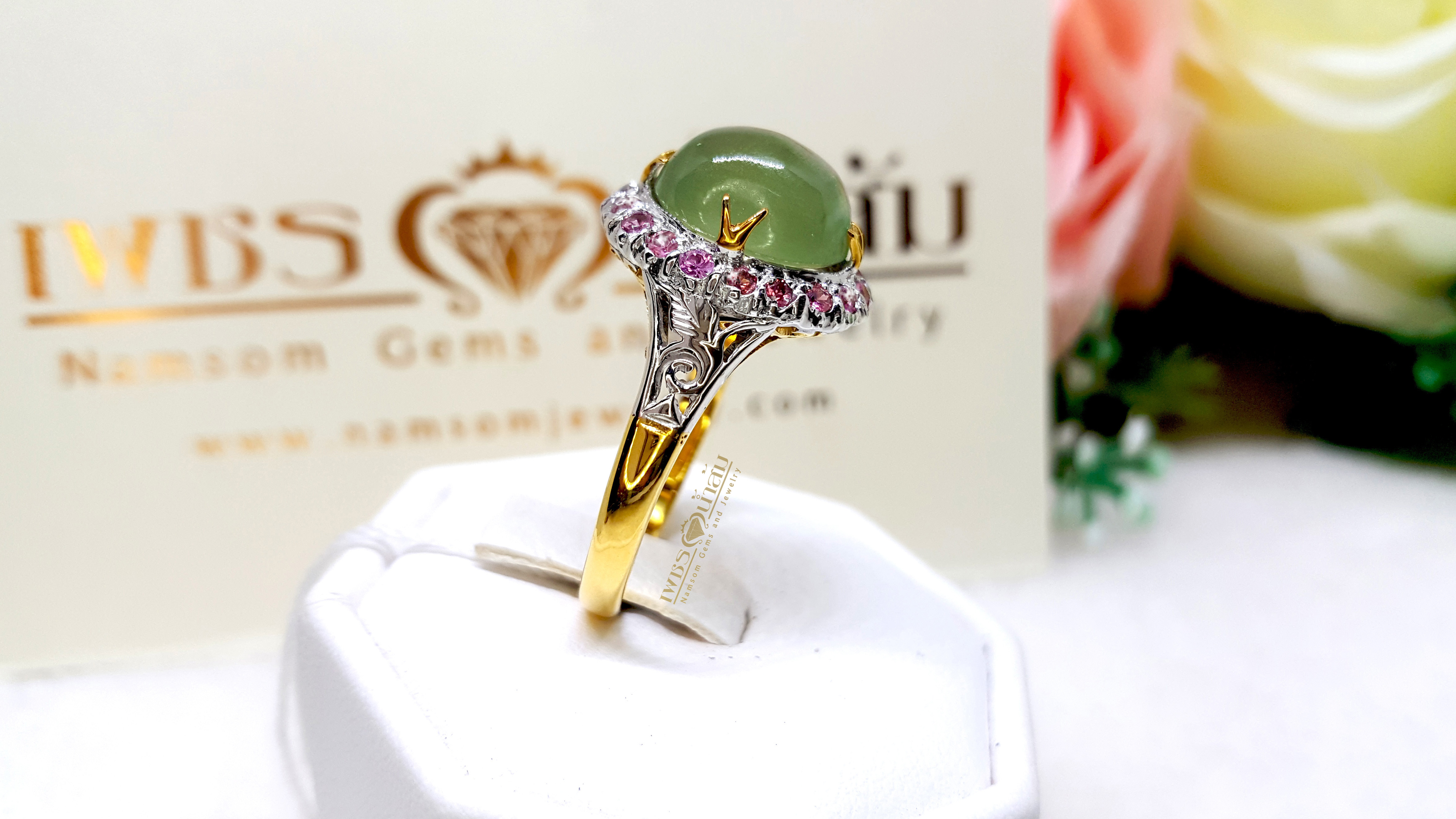 แหวนพลอย Penite ประดับล้อมตกแต่งด้วยPink Sapphire สีสวย บนตัวเรือนทองแท้ทั้งตัวเรือน