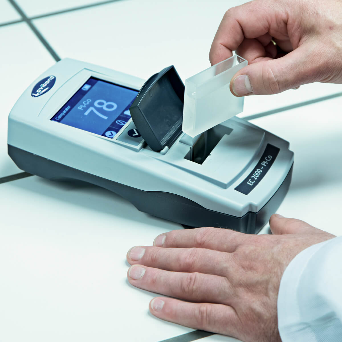 เครื่องวัดสี EC 2000 Pt-Co Tintometer Colour Measurement