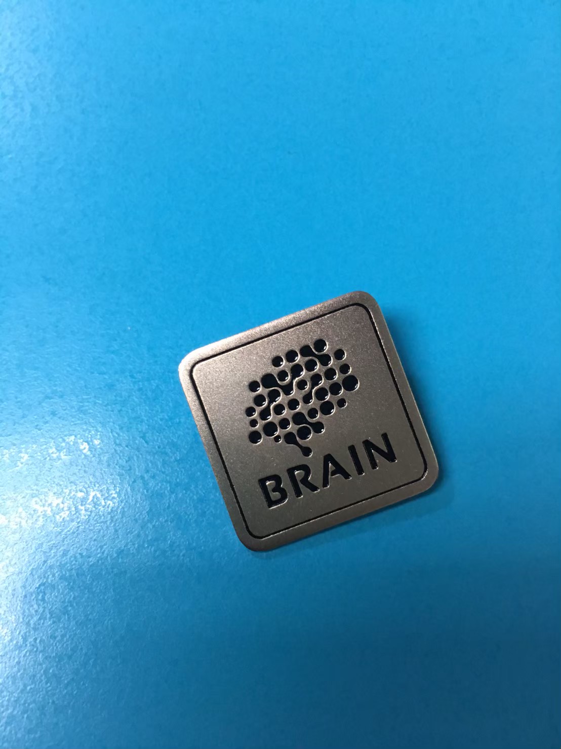 PIN049