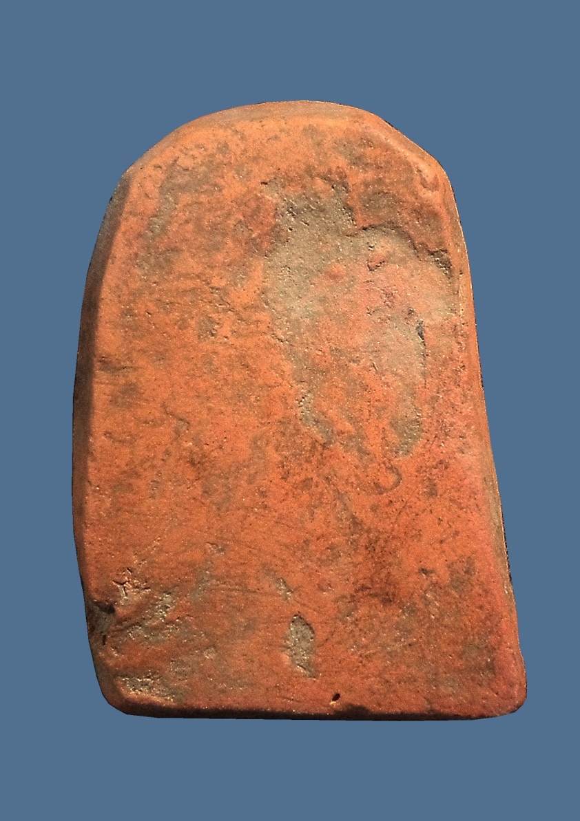 พระพุทธรัศมี เนื้อดิน ข้างเชิงเทียน