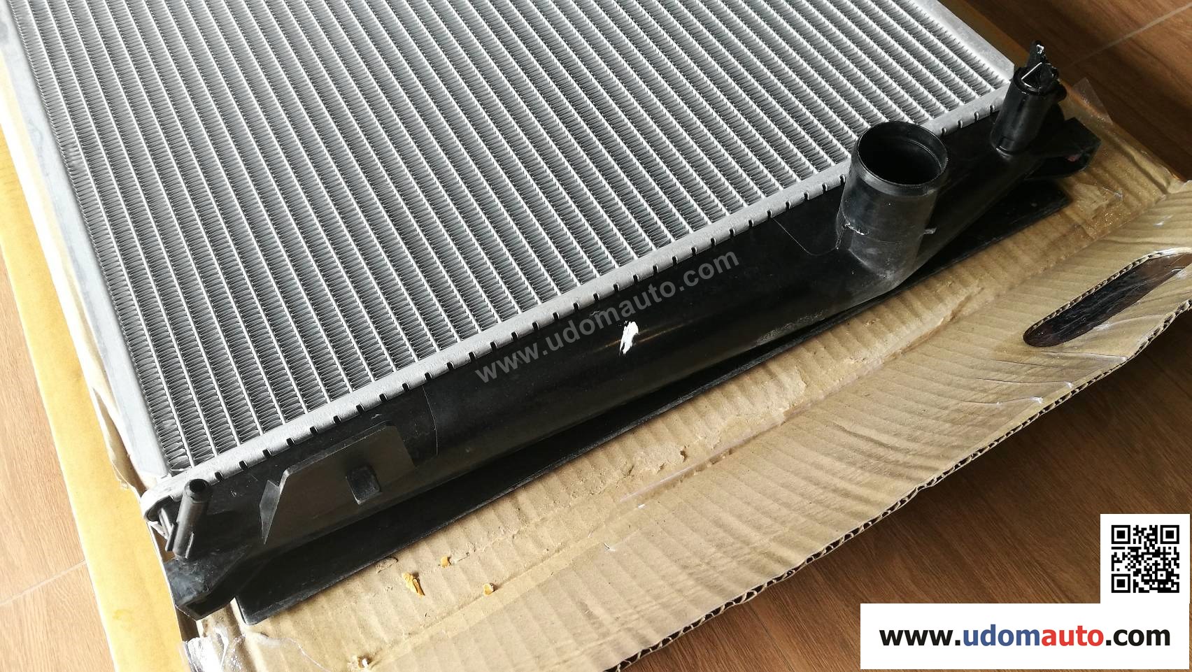 หม้อน้ำทั้งลูก TOYOTA VELLFIRE 3.5L