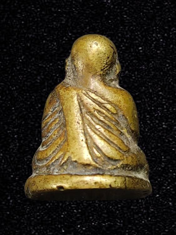 รูปหล่อหลวงพ่อเงิน วัดบางคลาน จ.พิจิตร ปี 2528 รุ่นปืนแตก เนื้อทองผสม