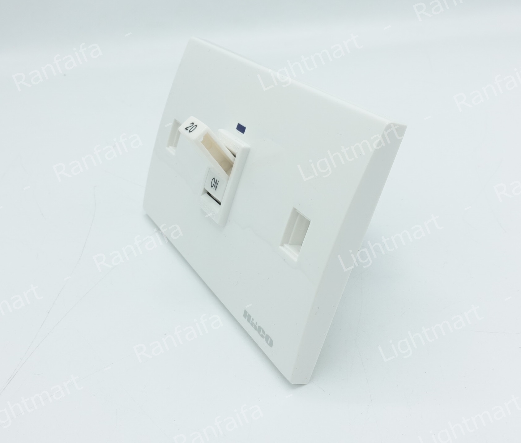 เซฟตี้เบรกเกอร์ (ฝัง) 2P 16-32A HACO (มีไฟ)