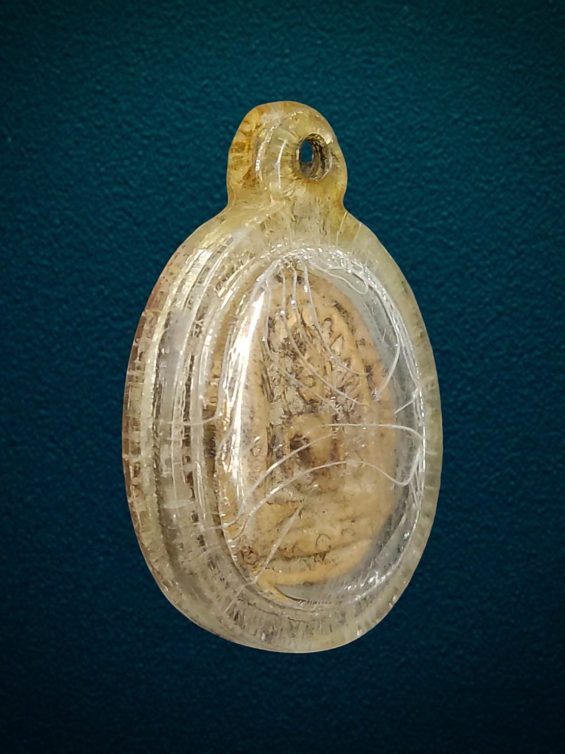 พระกำแพงซุ้มกอ พิมพ์ขนมเปี๊ย วัดพิกุล กำแพงเพชร