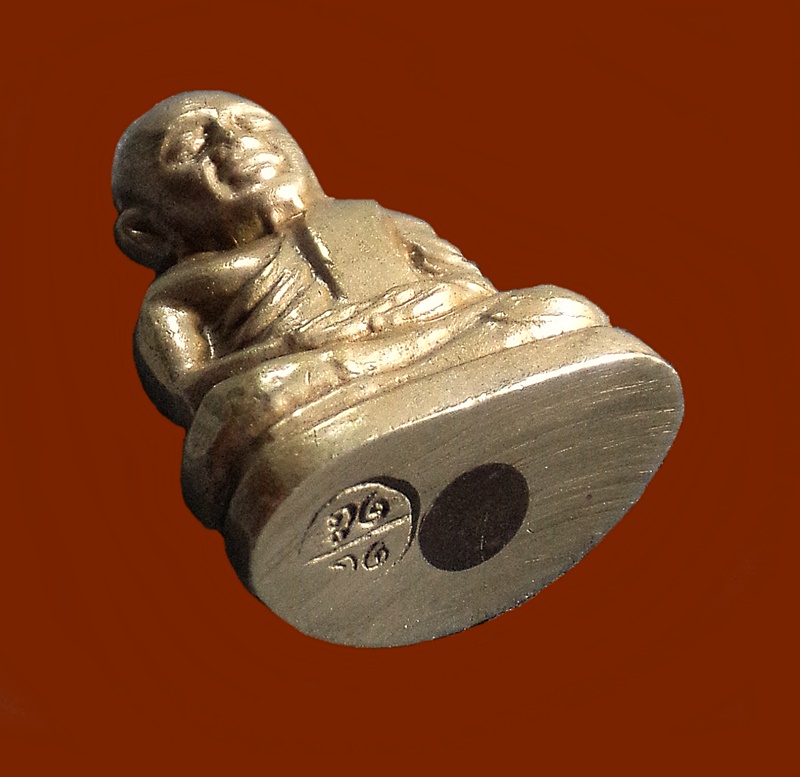 รูปเหมือนปั๊มหลวงพ่อเงิน วัดบางคลาน จ.พิจิตร เนื้ออัลปาก้า