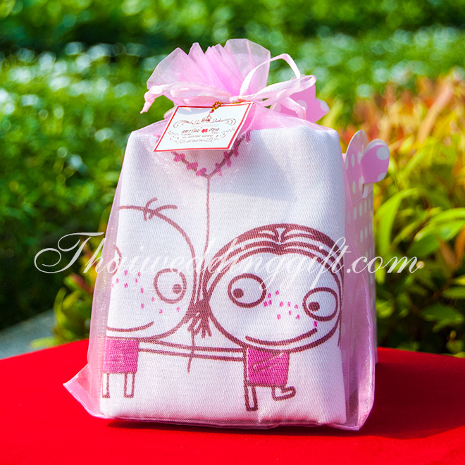 ถุงผ้าลดโลกร้อน มีลายหลากหลายลาย พร้อมแพ็คเกจต่างๆ ให้เลือก