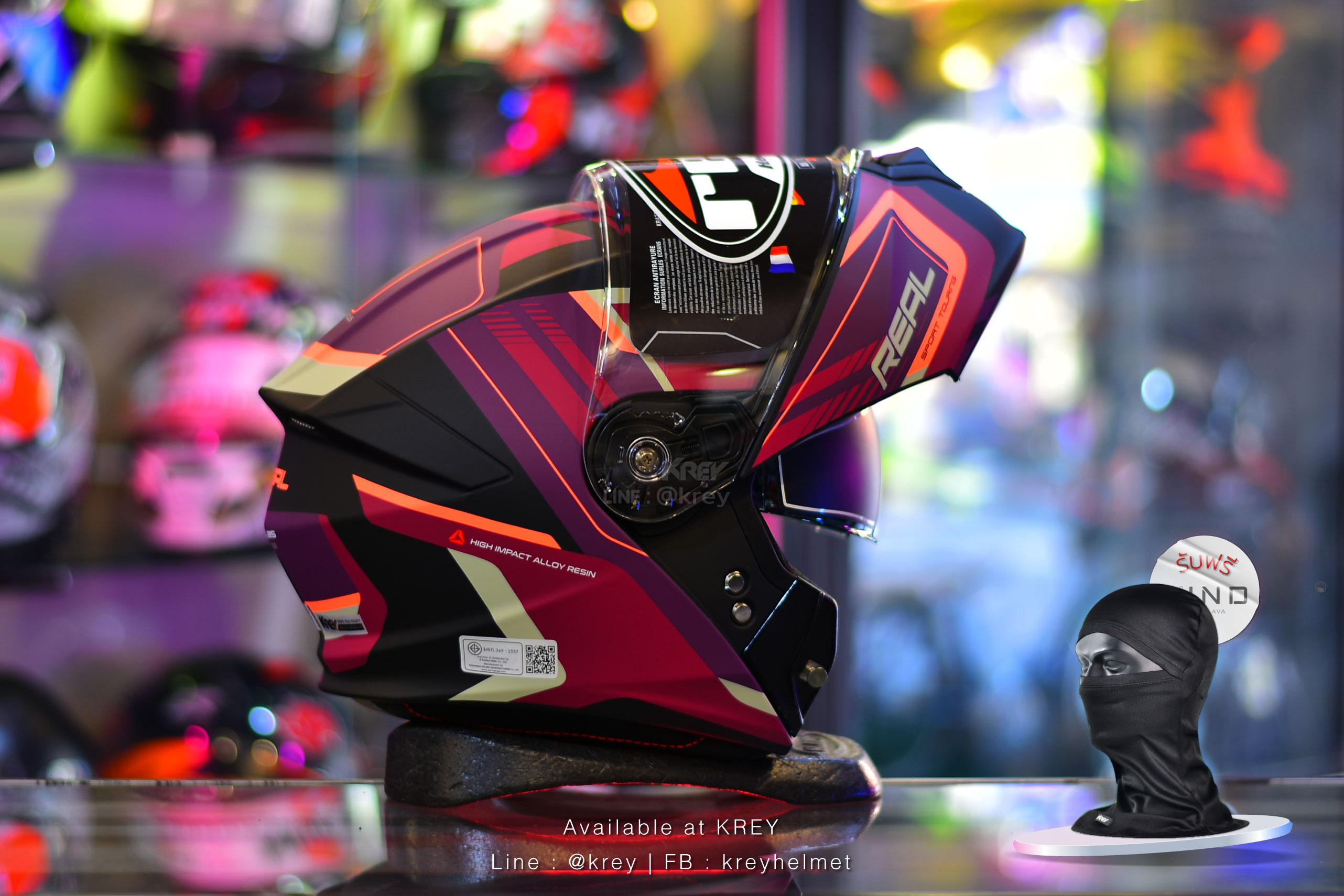 Real model Atlas Stratus Matt Black Burgundy