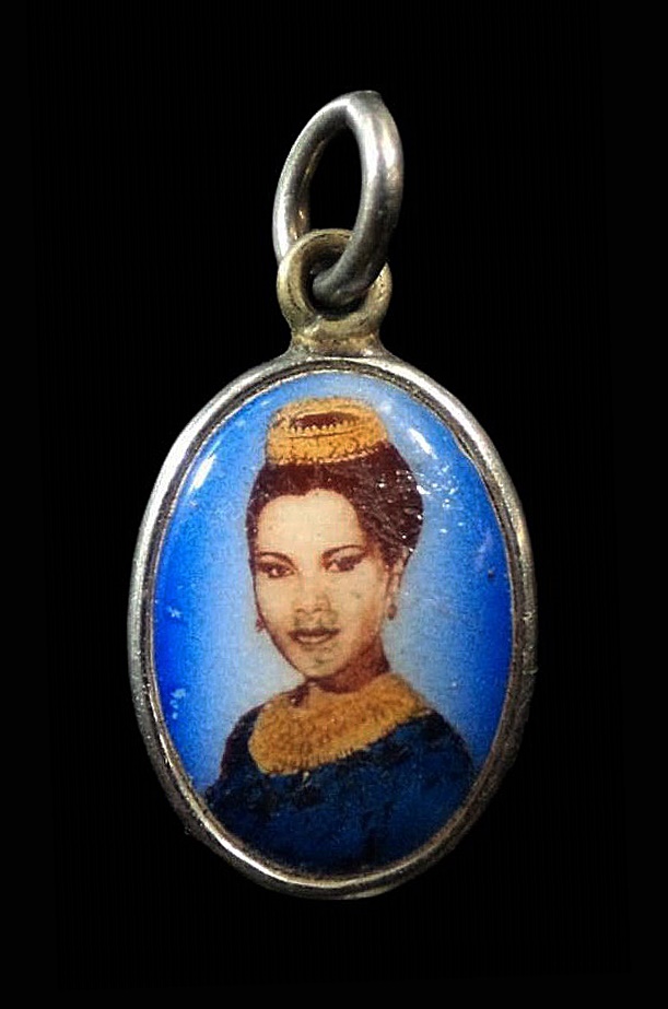 ล็อกเก็ต สมเด็จพระนางเจ้าสิริกิติ์ พระบรมราชินีนาถ พระบรมราชชนนีพันปีหลวง