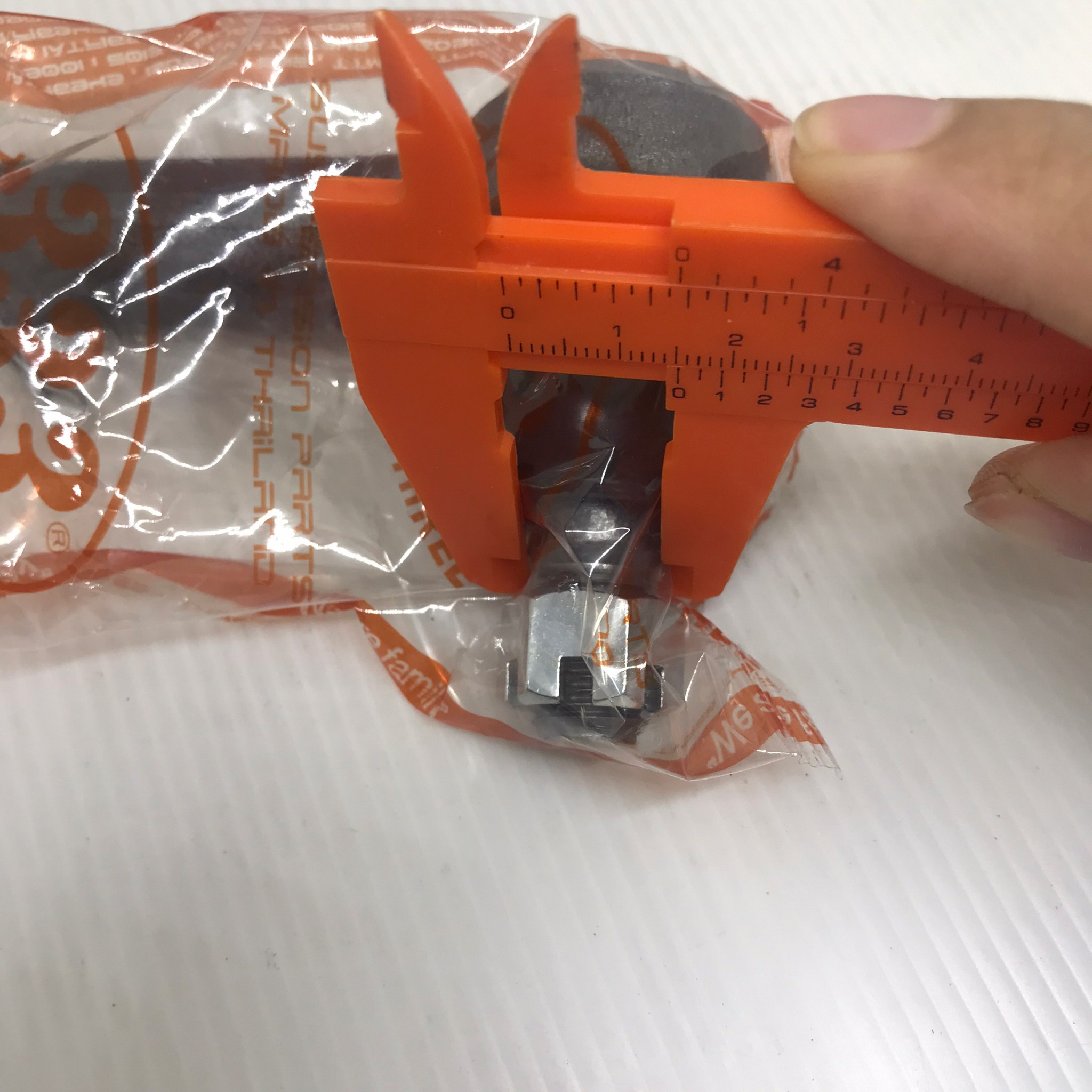 (2 ตัว) ลูกหมากคันชักสั้น ISUZU D-MAX 2WD-4WD / D-MAX V-CROSS อีซูซุ ดีแม็ค ปี 2002 -On / เบอร์ 3E-5361 / ยี่ห้อ 333 / Three Three Three (TIE ROD END) 1 คู่ **วัดขนาดก่อนสั่งซื้อ**