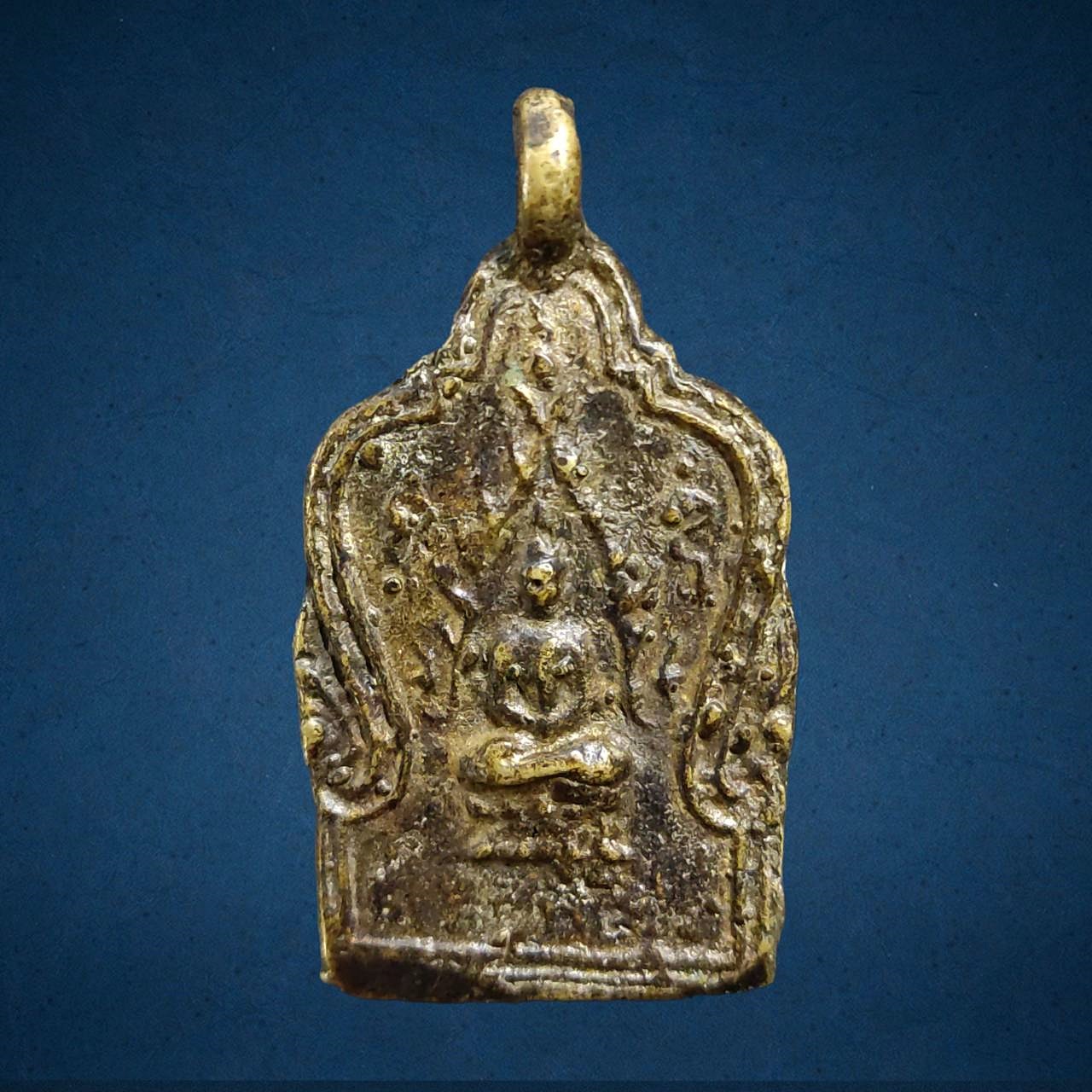 เหรียญหล่อ วัดปากน้ำ จ.สุโขทัย หลวงพ่อเอม คลองโป่ง เสก ปี 2470 เนื้อทองผสม