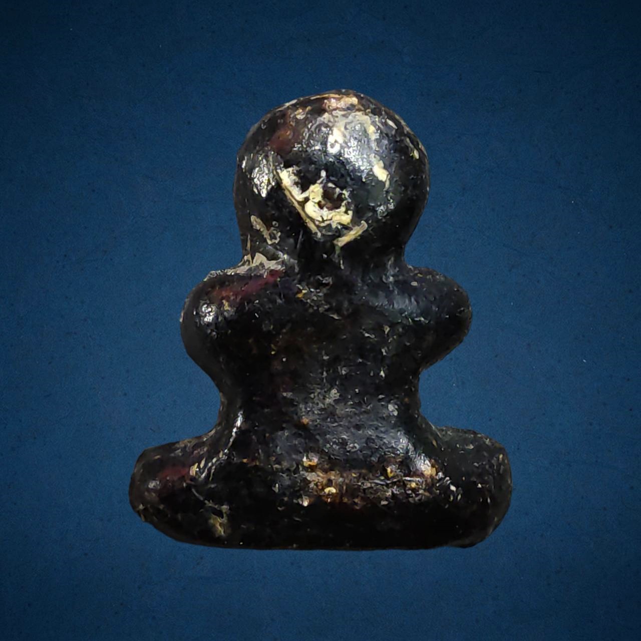 พระปิดตา หลวงพ่อทองสุข วัดสะพานสูง จ.นนทบุรี พิมพ์ตะพาบ เนื้อผงลงรัก