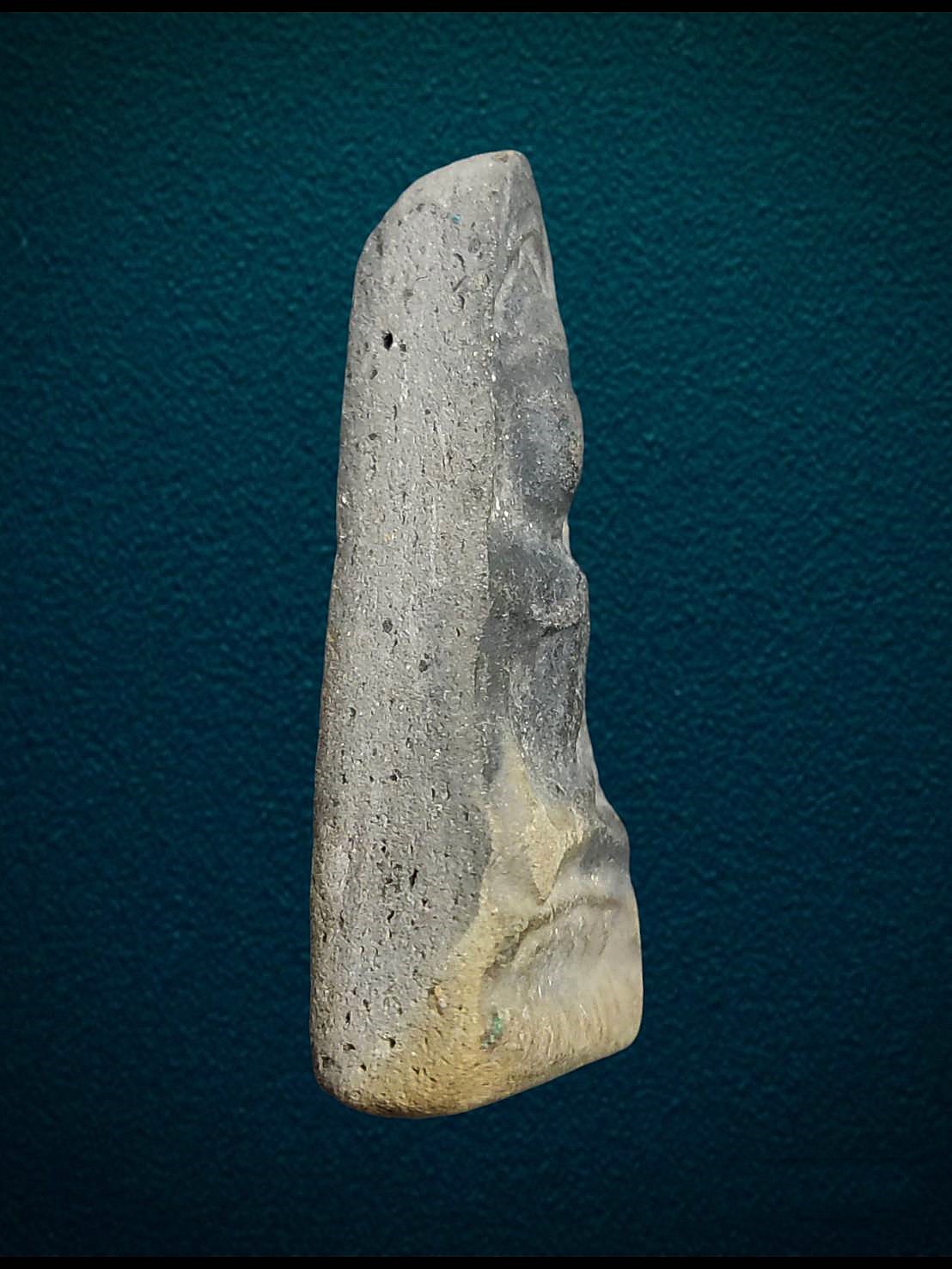 พระอู่ทองแผงคัด เนื้อดิน