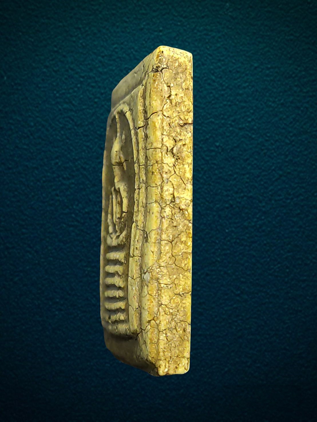 พระสมเด็จวัดเกศไชโยพิมพ์ 6 ชั้นอกตลอด