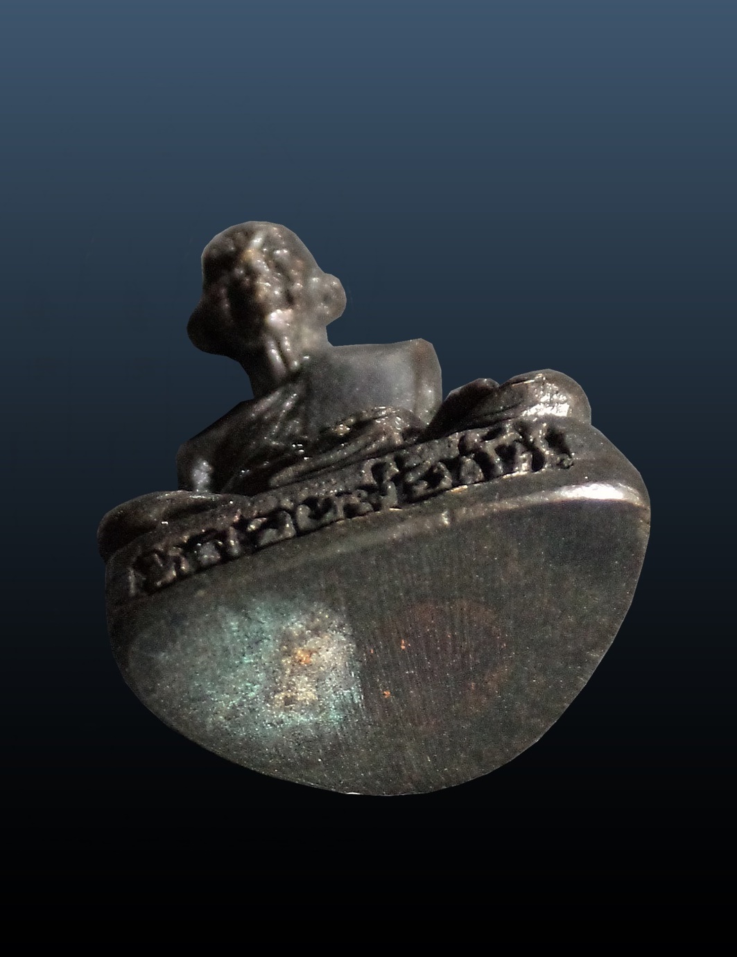 พระหล่อรูปเหมือน หลวงพ่อกัน วัดเขาแก้ว จ.นครสวรรค์