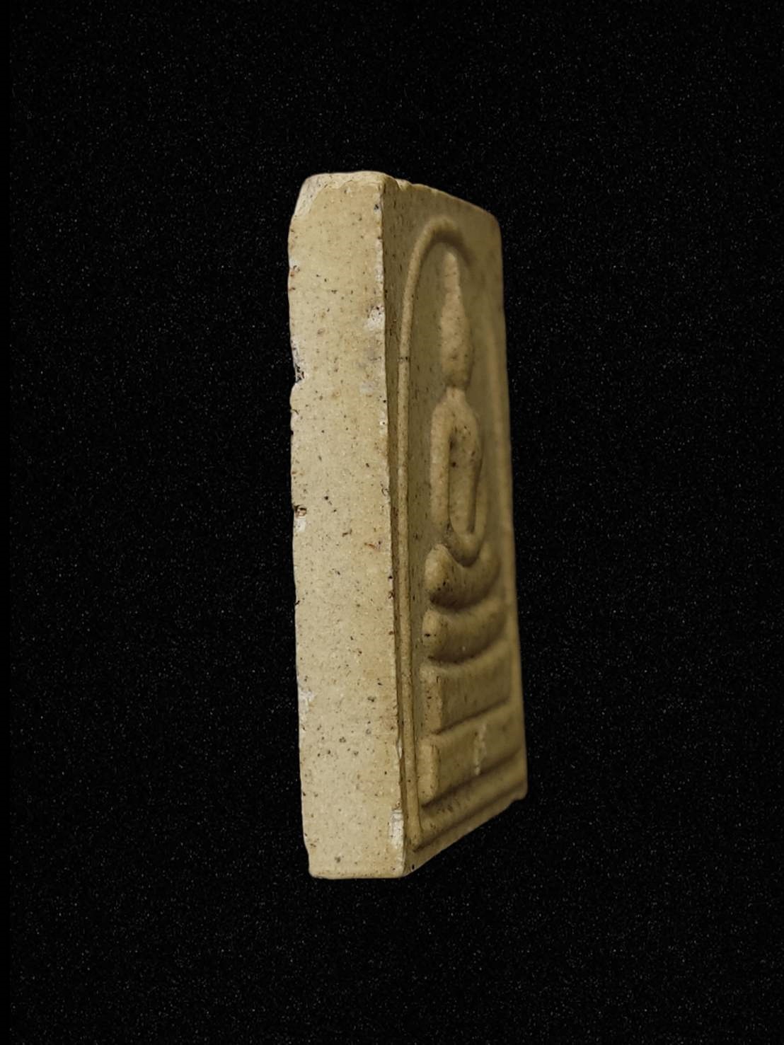 พระสมเด็จ ฐานลายเซ็นต์ หลวงพ่อคูณ วัดบ้านไร่ นครราชสีมา