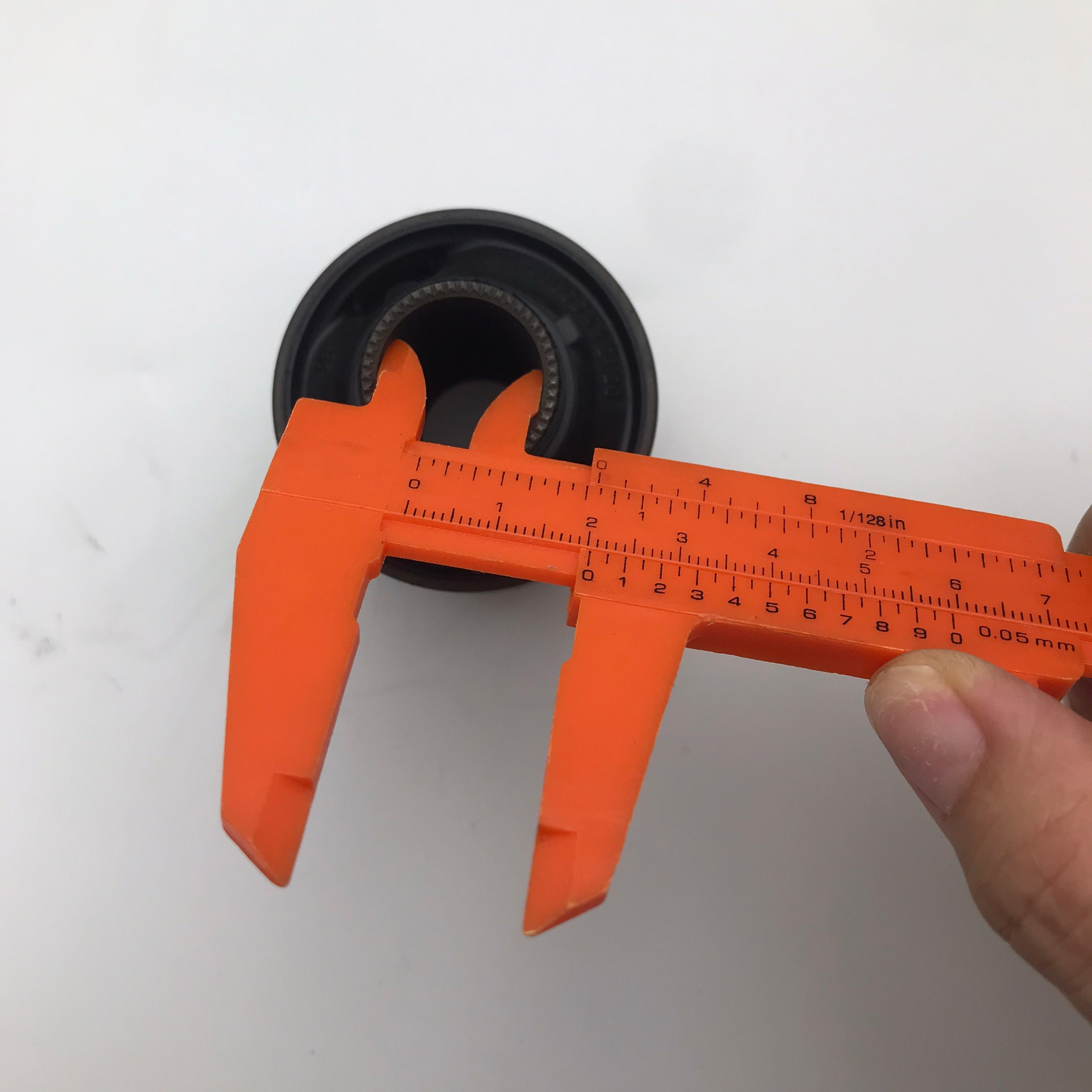 (1ตัว) บู๊ชปีกนก TOYOTA ตัวล่าง ตัวใหญ่ AE111 / AE112 / AE110 ตัว ล่าง โตโยต้า / LOWER / BIG ARM BUSHING ยี่ห้อ RBI / เบอร์ 48655-12120 / 48655-12H30 / T2431WB