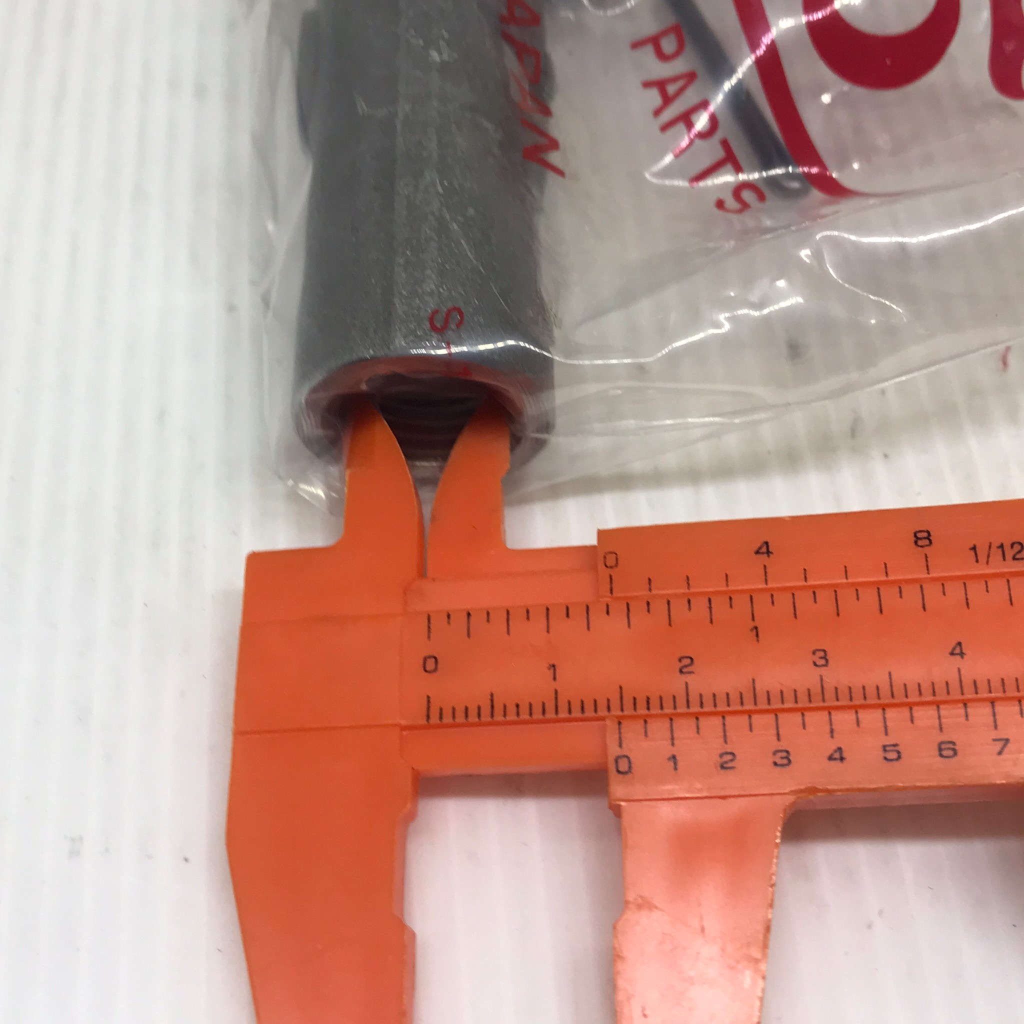 ลูกหมากคันชักสั้น TOYOTA HILUX REVO 2WD 4WD / FORTUNER ปี 2015-On โตโยต้า รีโว่ ฟอร์จูนเนอร์ / เบอร์ SE-A121 / ยี่ห้อ 555 / Three Five (TIE ROD END) 1 คู่ (JAPAN)