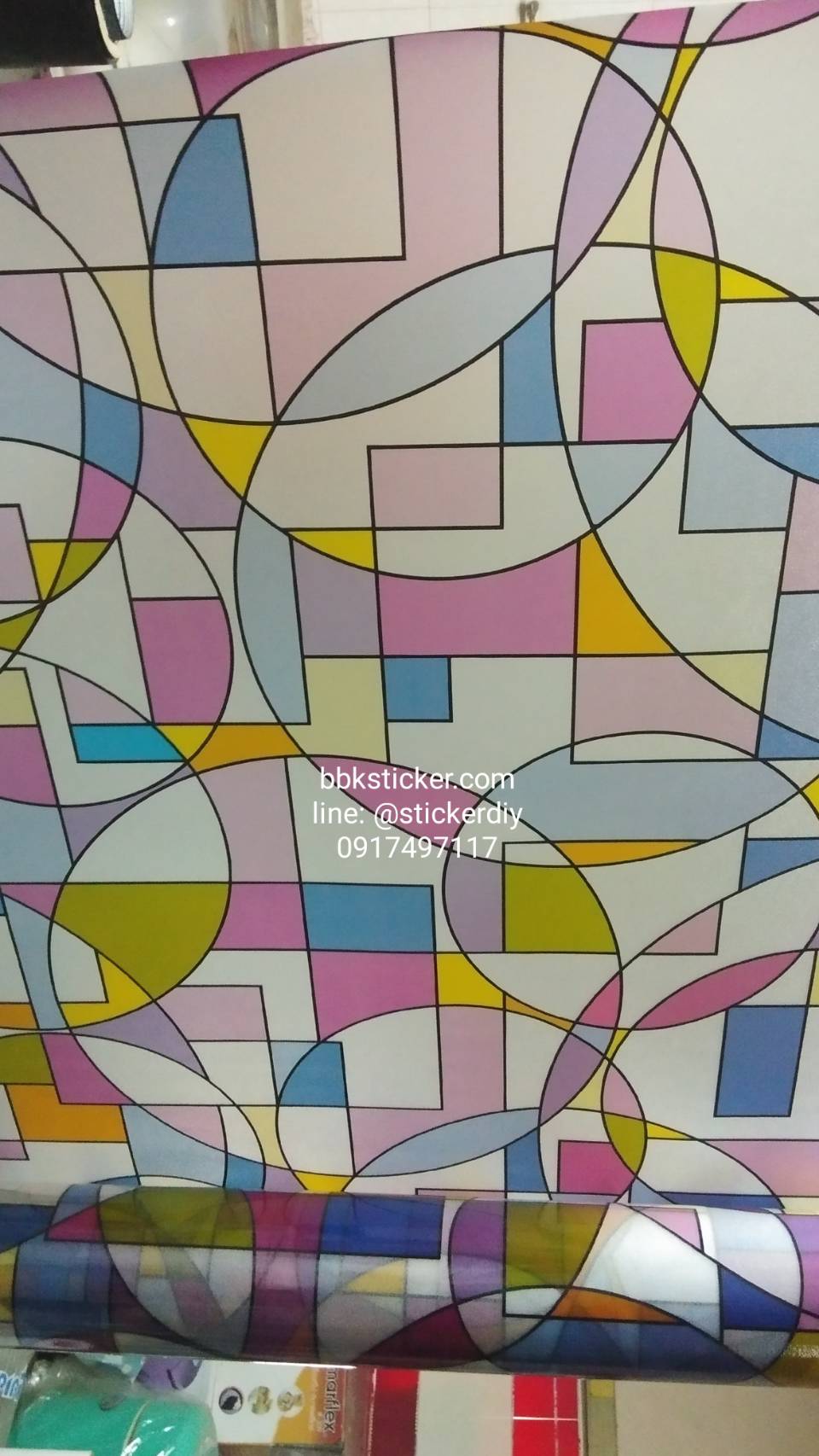 ฟิล์ม PVC สูญญากาศติดกระจก "Colourful Patterns" GS051 (หน้ากว้าง90cm.) เมตรละ 139 บาท