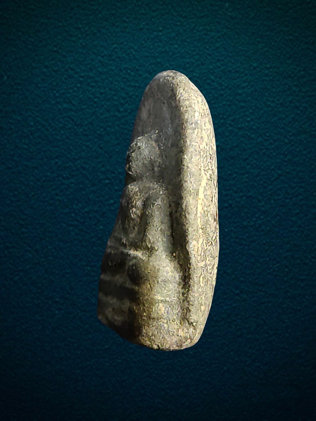 พระคง เนื้อดิน กรุวัดคลองกระเทียม สุพรรณบุรี